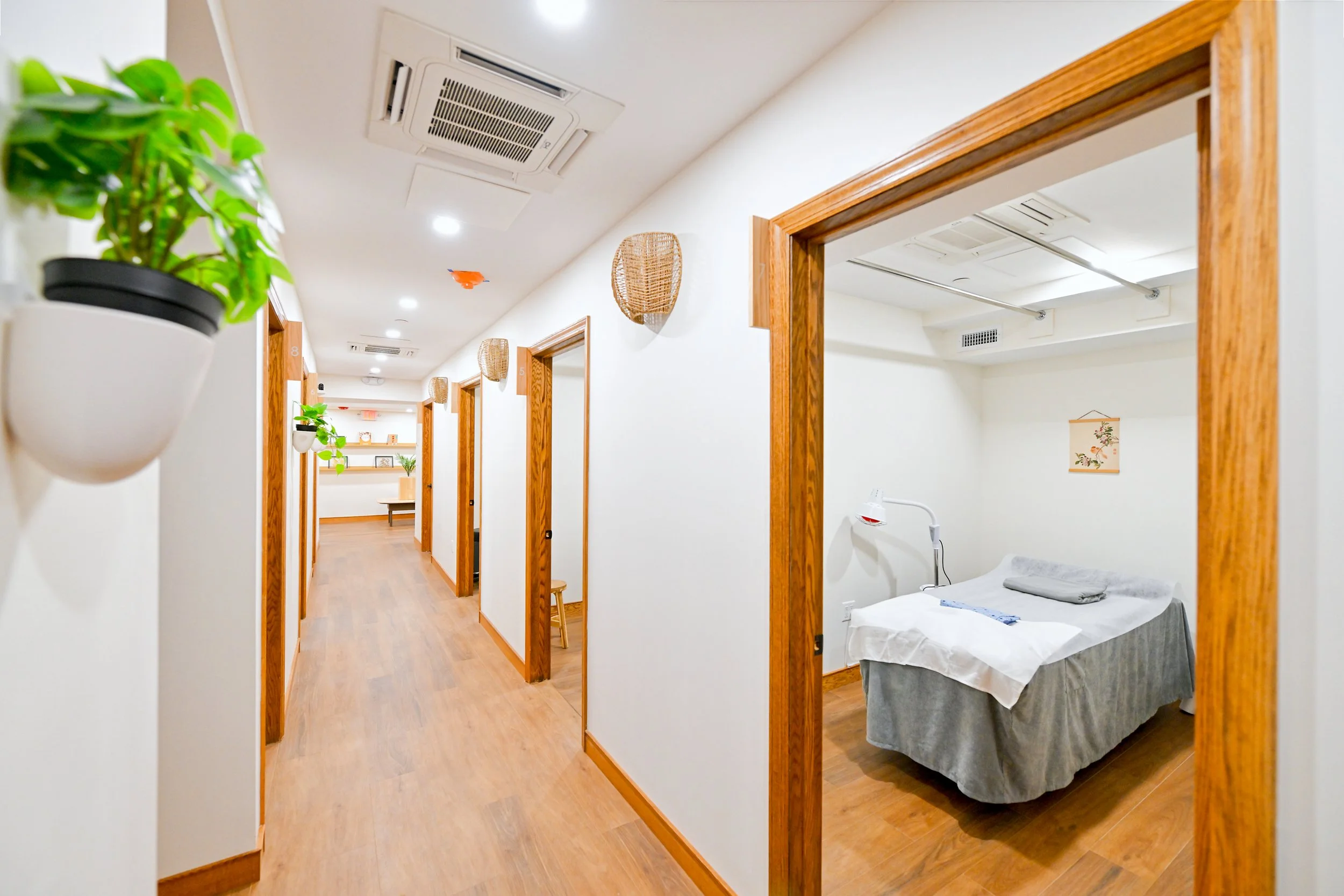 wellness clinic Chinese medicine space (3)_DxO 2.jpg