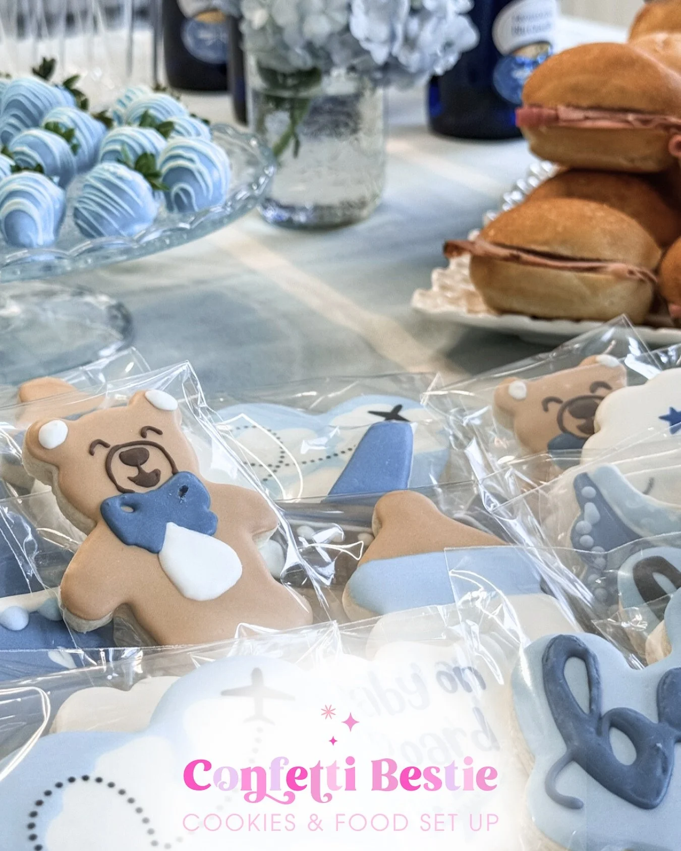 ✨ Sweet dreams &amp; sugar bites! ✨

This baby shower setup was as dreamy as it gets. Complete with the cutest custom cookies shaped like airplanes, clouds, bottles, and pilot onesies. Because every little detail deserves to be just as special as the