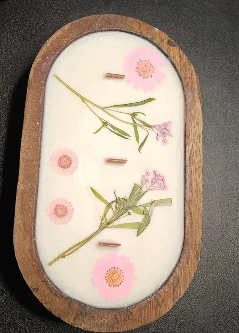 Handcrafted Floral Candle with Wooden Tray
