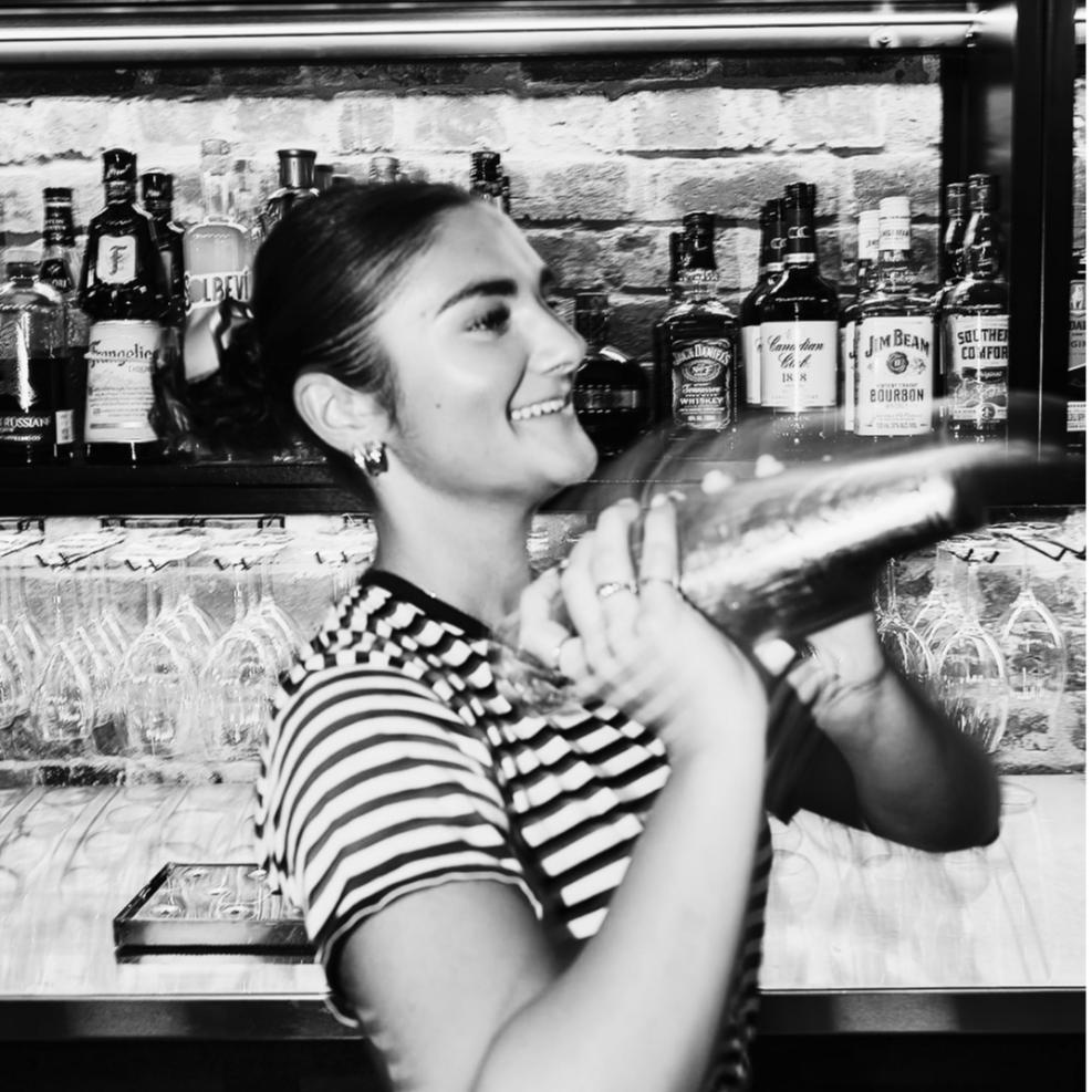 Mother's Day with Live Music by Niamh Lavis