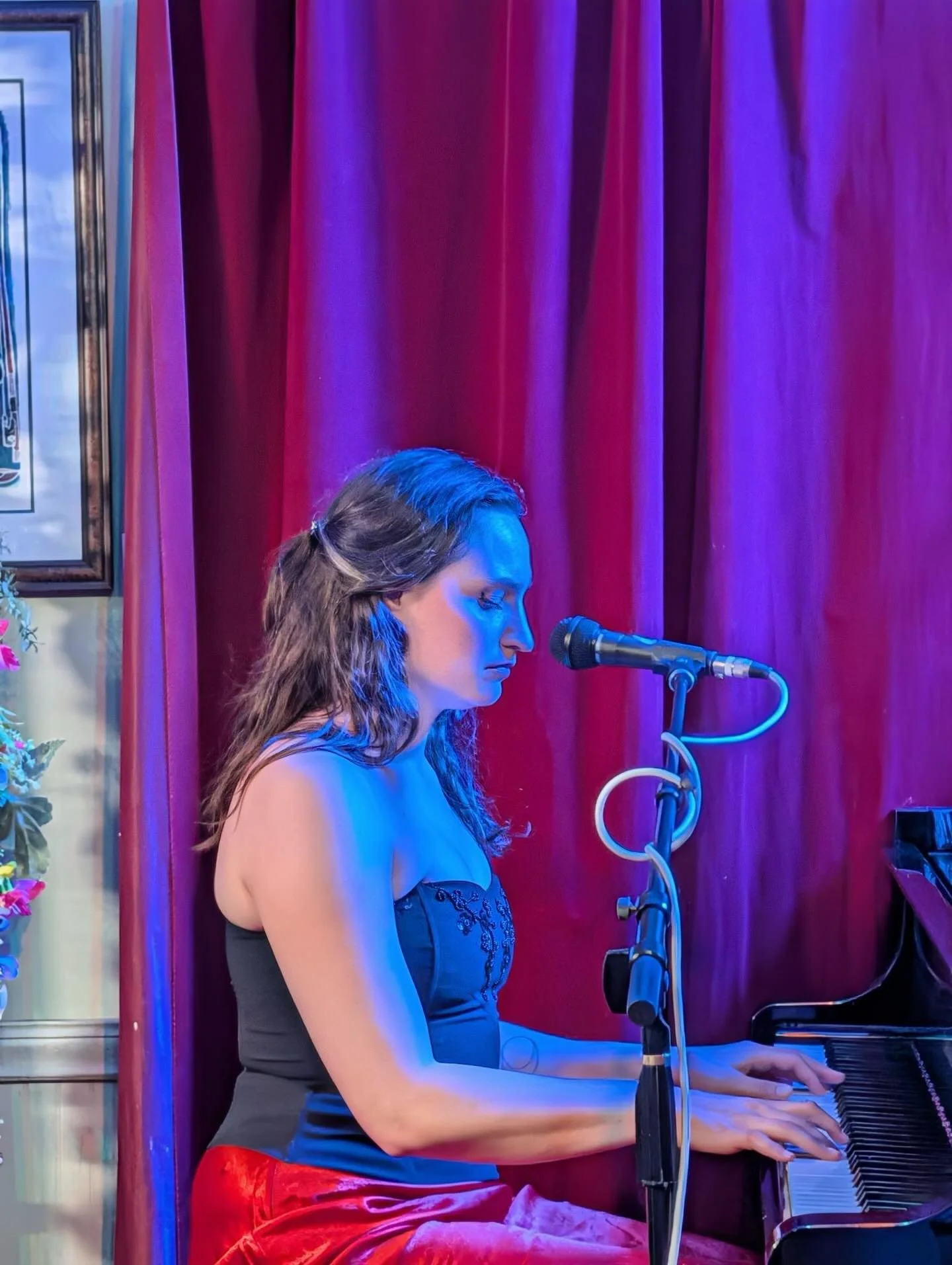 Last night was incredible. This is where I&rsquo;m meant to be. 

Thank you to @49west_winebar_gallery and @soundofpresents for having me. 

Photos and video by @nebular_notes