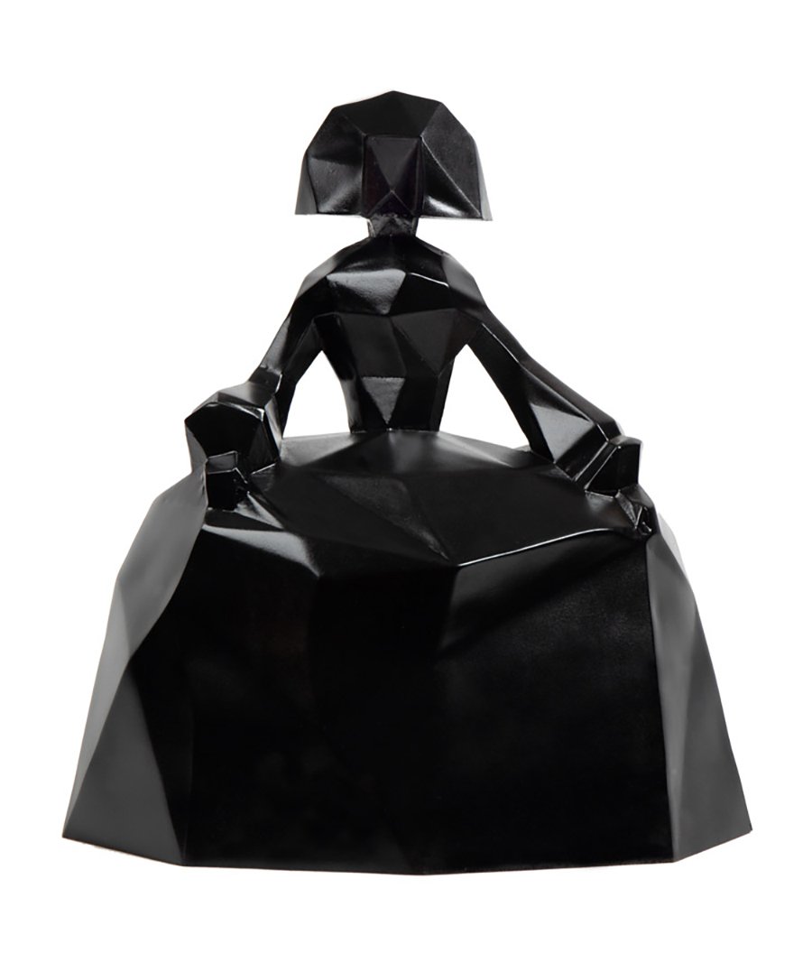 Menina Casilda 
52 cms. / 45.5 cms. ancho / 32.5 cms. - Poliedrica - Fibra de vidrio. P. 3.5 Kg. Menina de 32 cms. alto / 28 ancho / 20 profundo. Negro Charol - pintura acrílica, material resina, 2 kg  
 Inquire 