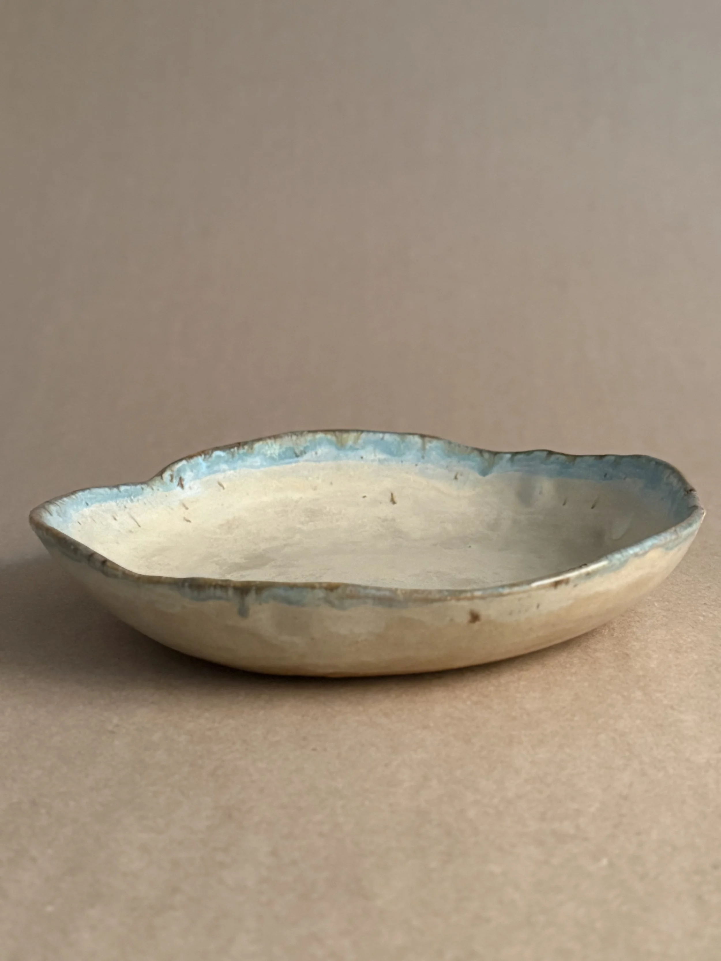 $90 - 9 inch bowl plate