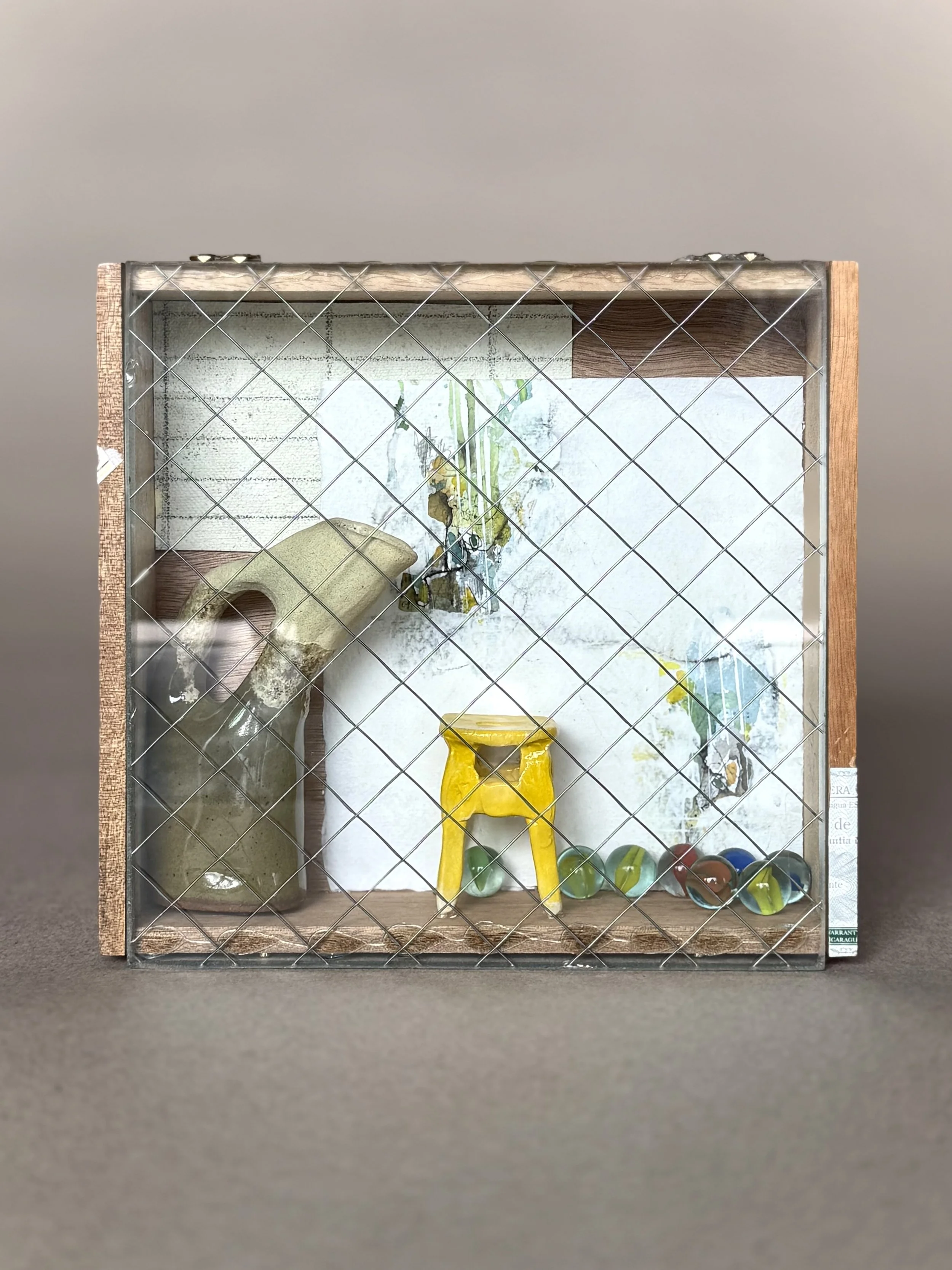 $325 - 8 x 9 x 2.5 inches