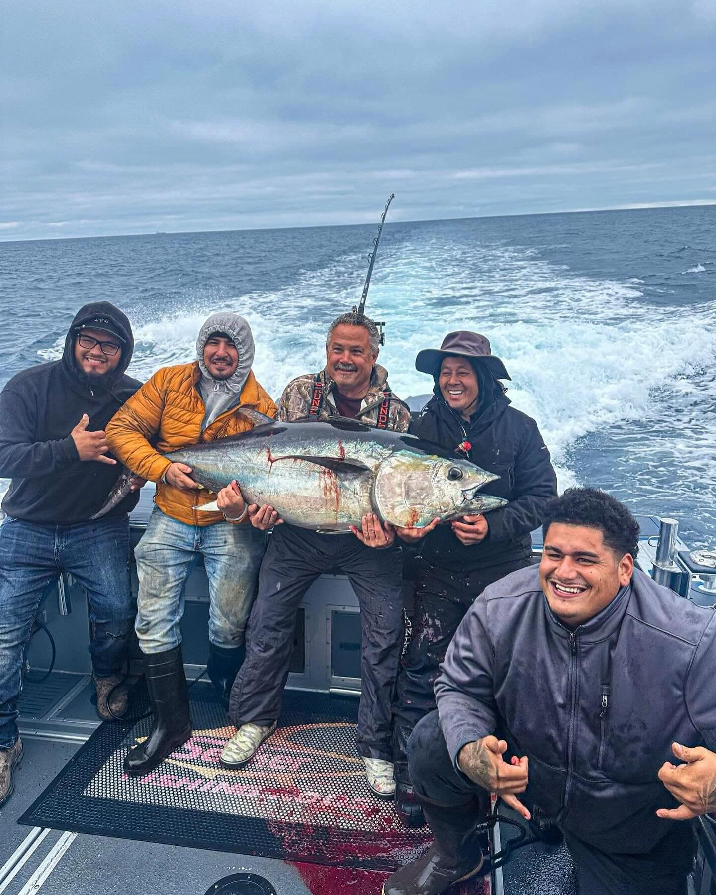 Yesterday did not fail us..despite the enormous amount of boat pressure and the lack of etiquette from other boaters we decided to run to a different location away from the chaos and nonsense.. we found a huge concentration of BFT within a 3 mile rad