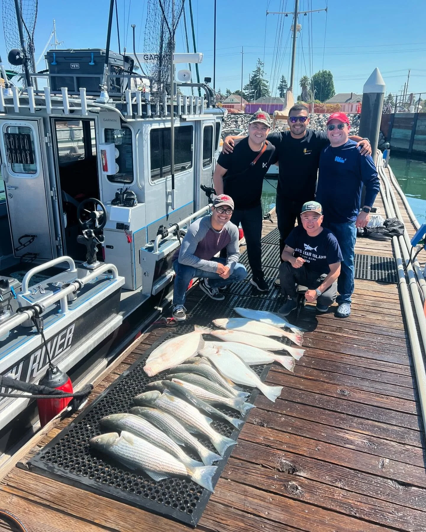 Some pretty good action happening right now.. Book @ TankerCity.com if you book a trip you will receive free live Anchovies. 😂