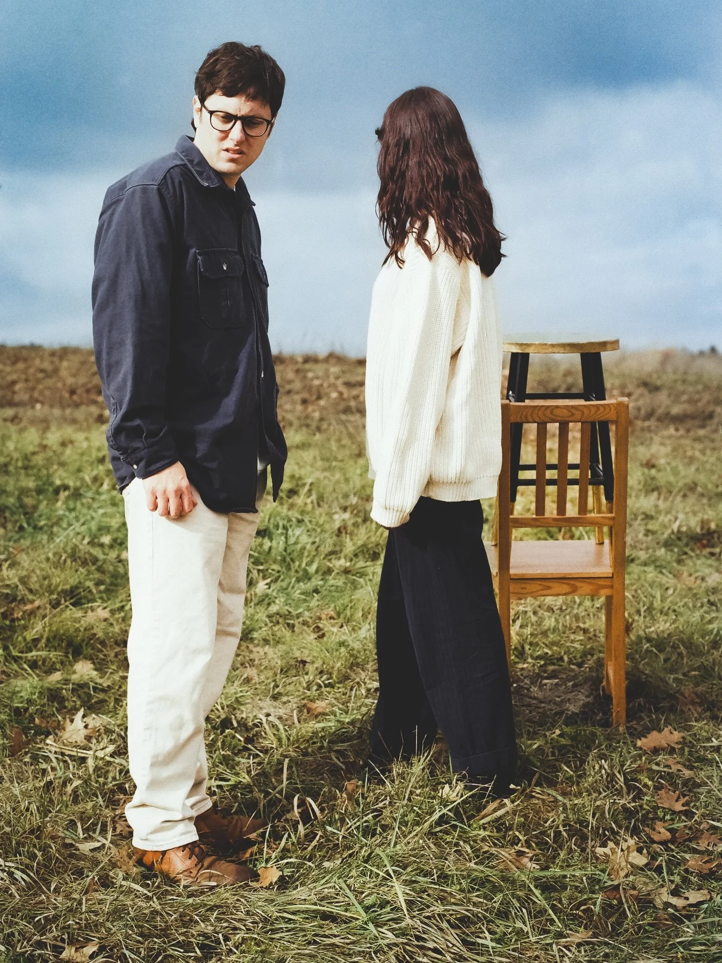 My next song, "Arms Length", comes out this Friday followed by my new album "I'd Rather Feel the Weight" on May 15th. This is the first song produced with a longtime musical Northstar of mine, @iamkinnship. It's surreal to have th