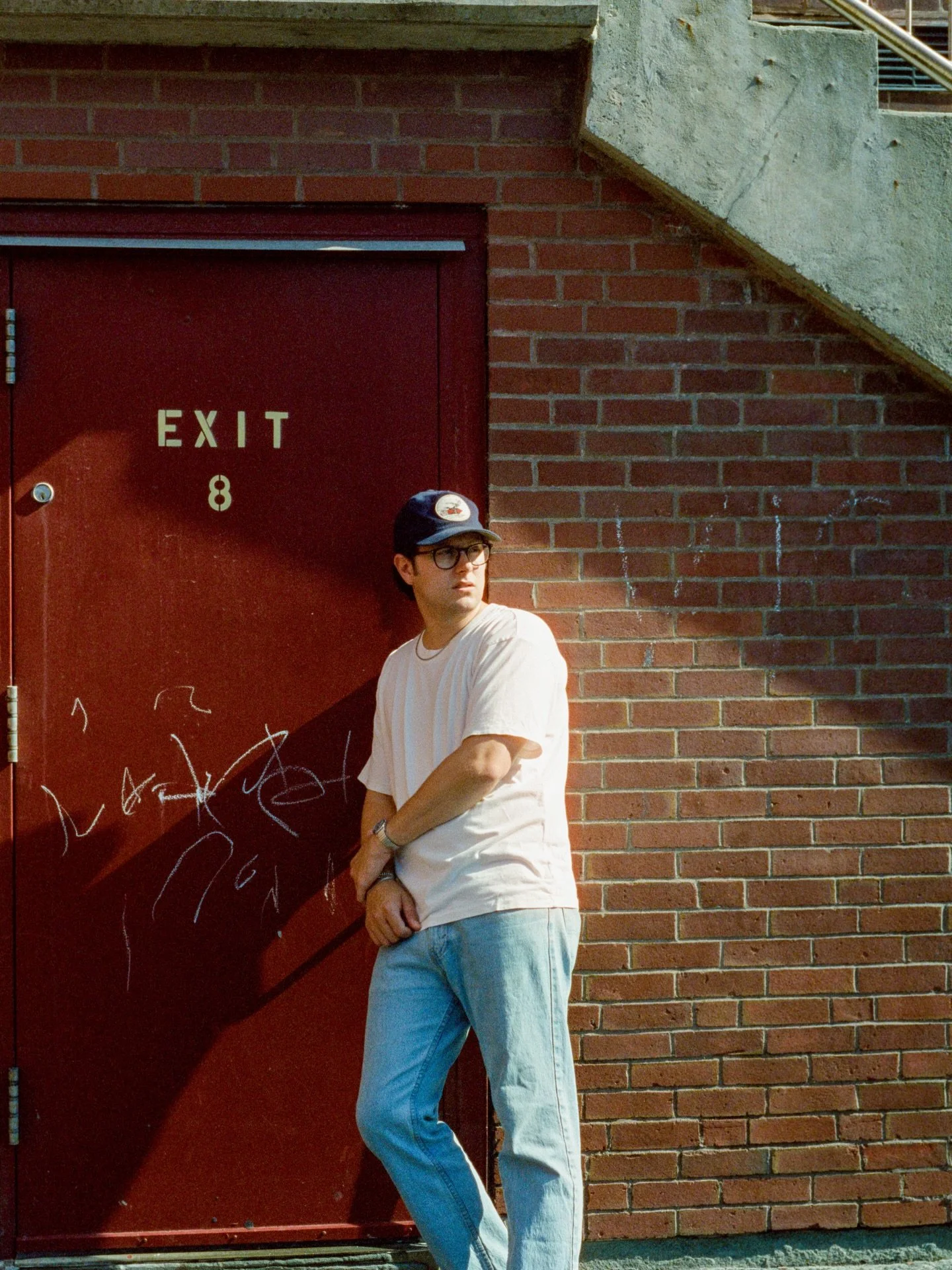 Opening for the wonderful May Erlewine @may_erlewine at the Bitter End on May 15th!! I'm thrilled to play songs from my album out the same day and warm the stage for such a wonderful writer. It will be a TGIF for the ages. Tickets up there :) 

📸: @