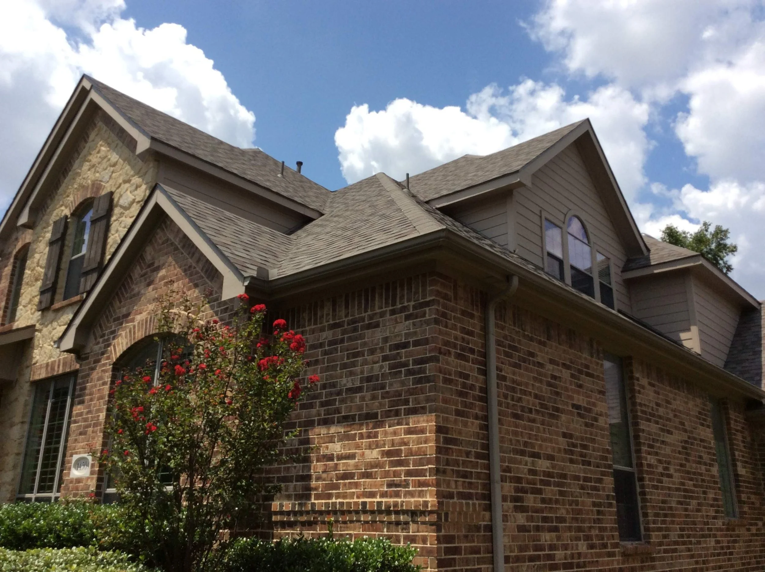 Residential Roofing Installation using Owens Corning Duration