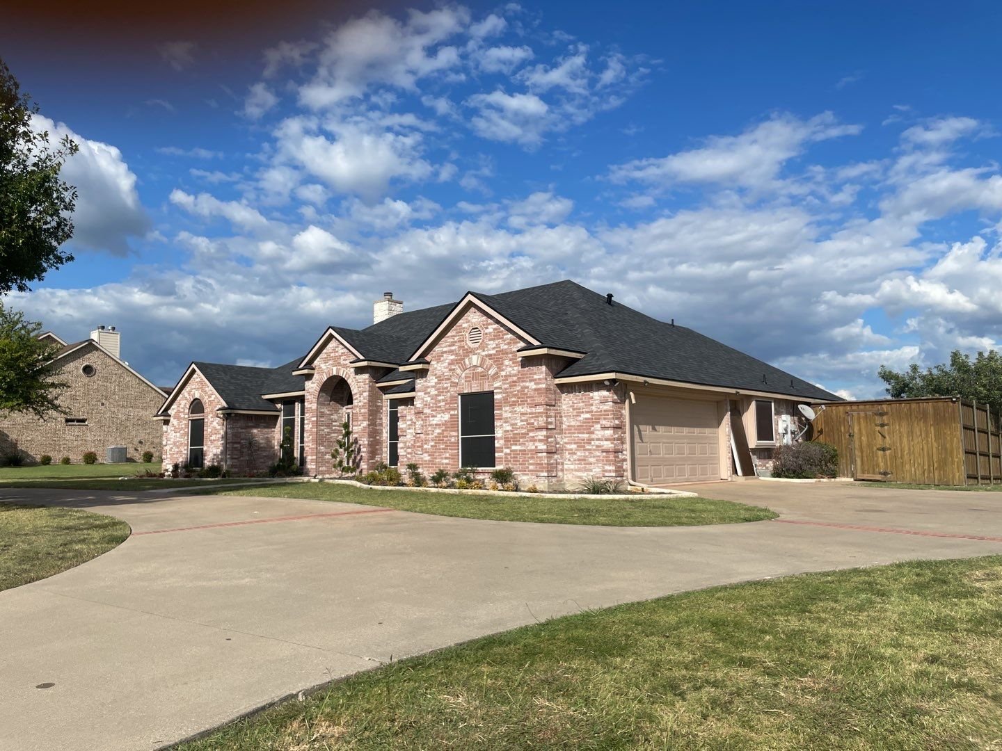 Residential Roofing Installation using Owens Corning Duration