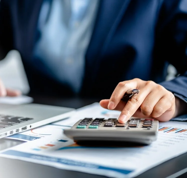 How Much Does a New Roof Installation Cost? Factors Affecting Price