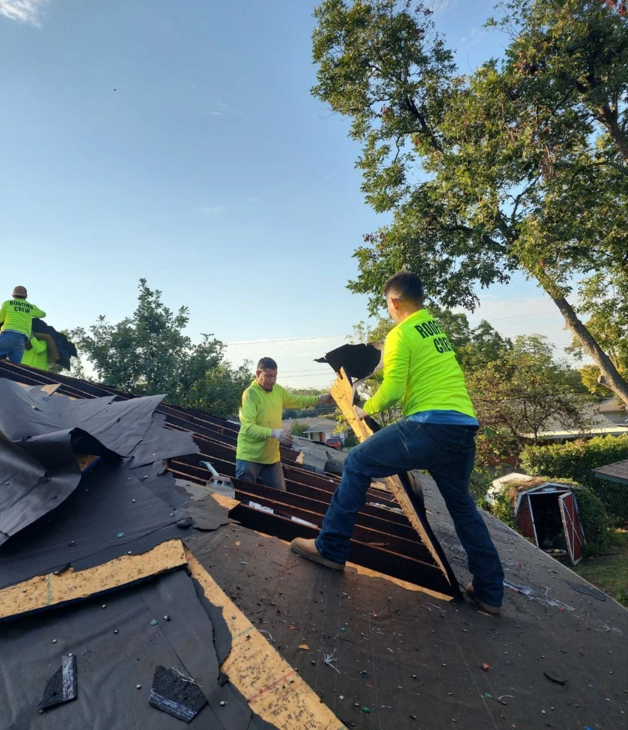 triumph roofing crew