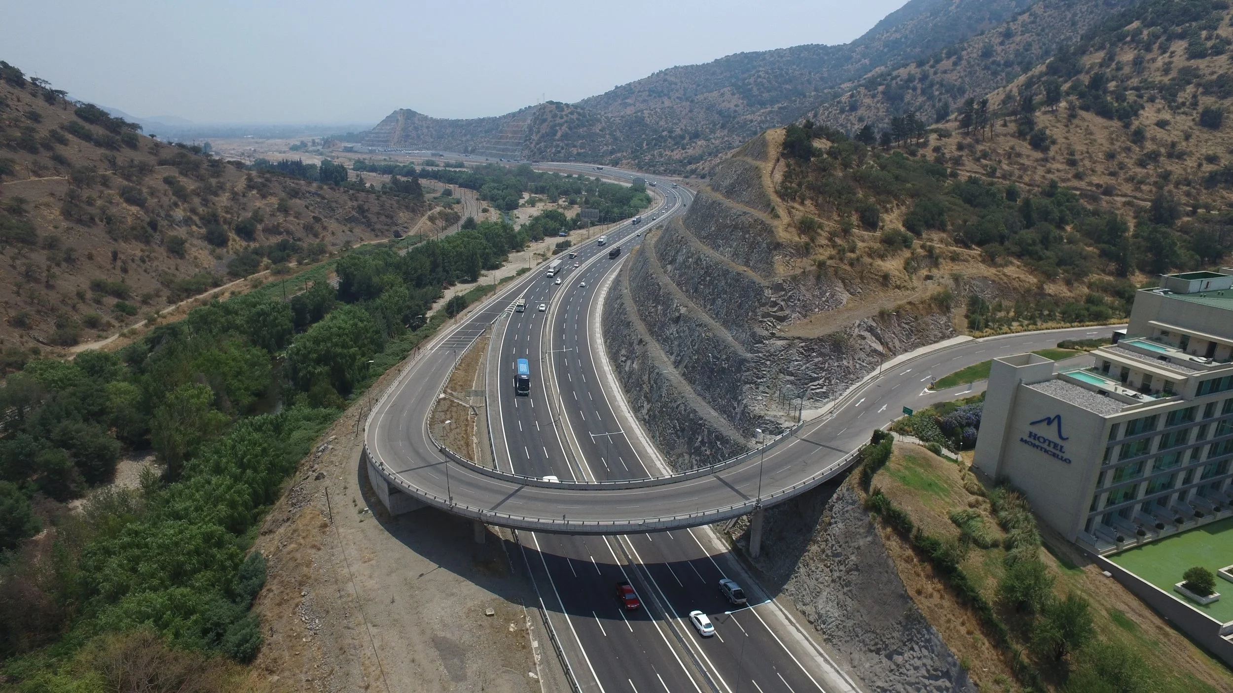 ruta-sur-5-chile-highway.jpg