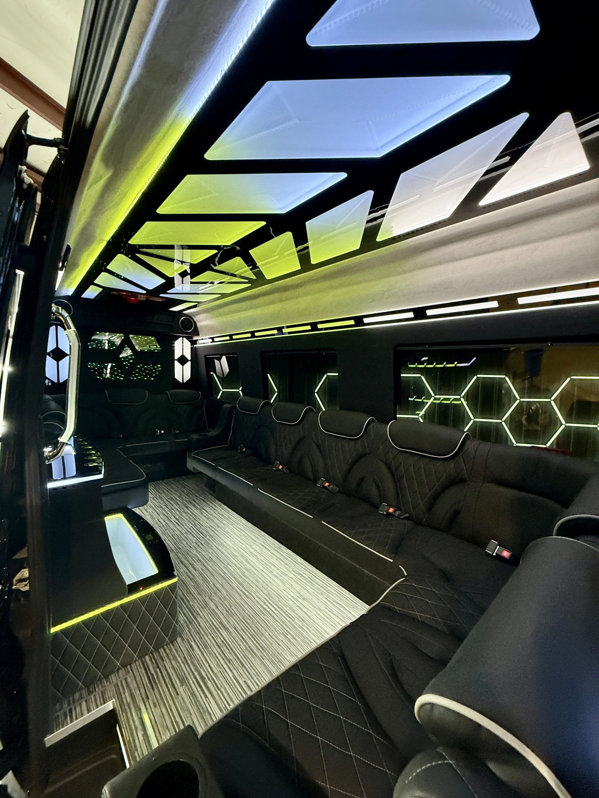 limosine style mercedes sprinter 5.JPEG