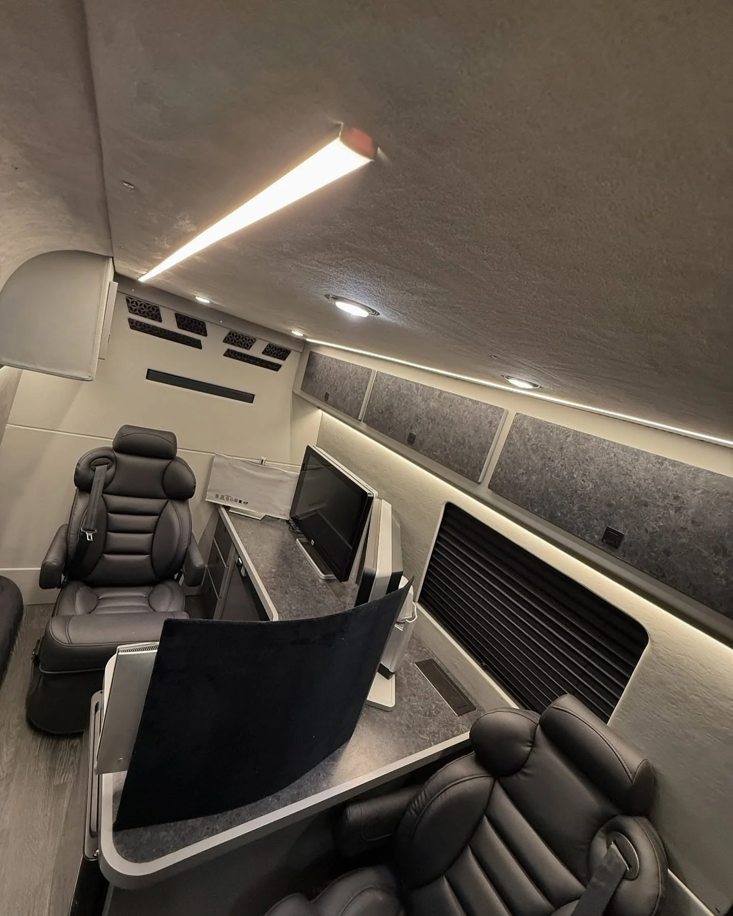 Most people lose time driving. The right ones close deals while moving.

This custom mobile office Sprinter was built for business owners who don&rsquo;t slow down&mdash;WiFi, workspace, comfort, and privacy all in one. Turn windshield time into reve