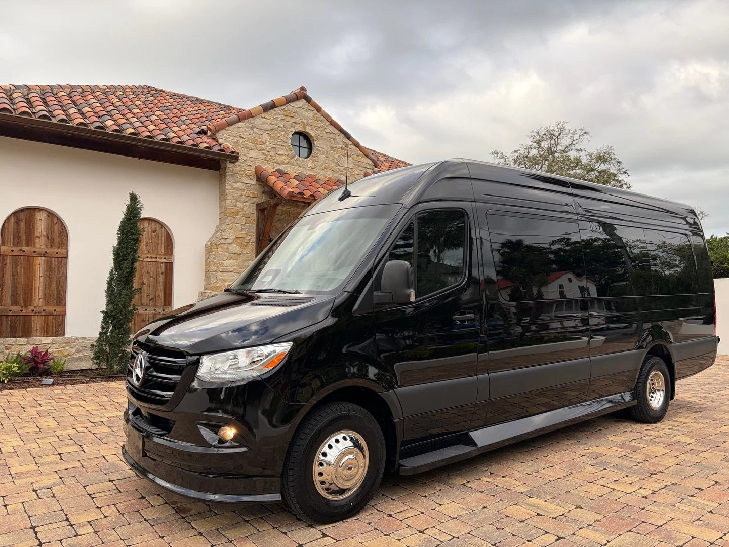 Built to move more than people &mdash; this Sprinter moves your experience.
From family trips to client meetings, it shows up right every time.

Ready to build yours? Send a message and let&rsquo;s get started.

#MercedesSprinter #CustomVan #LuxuryOn