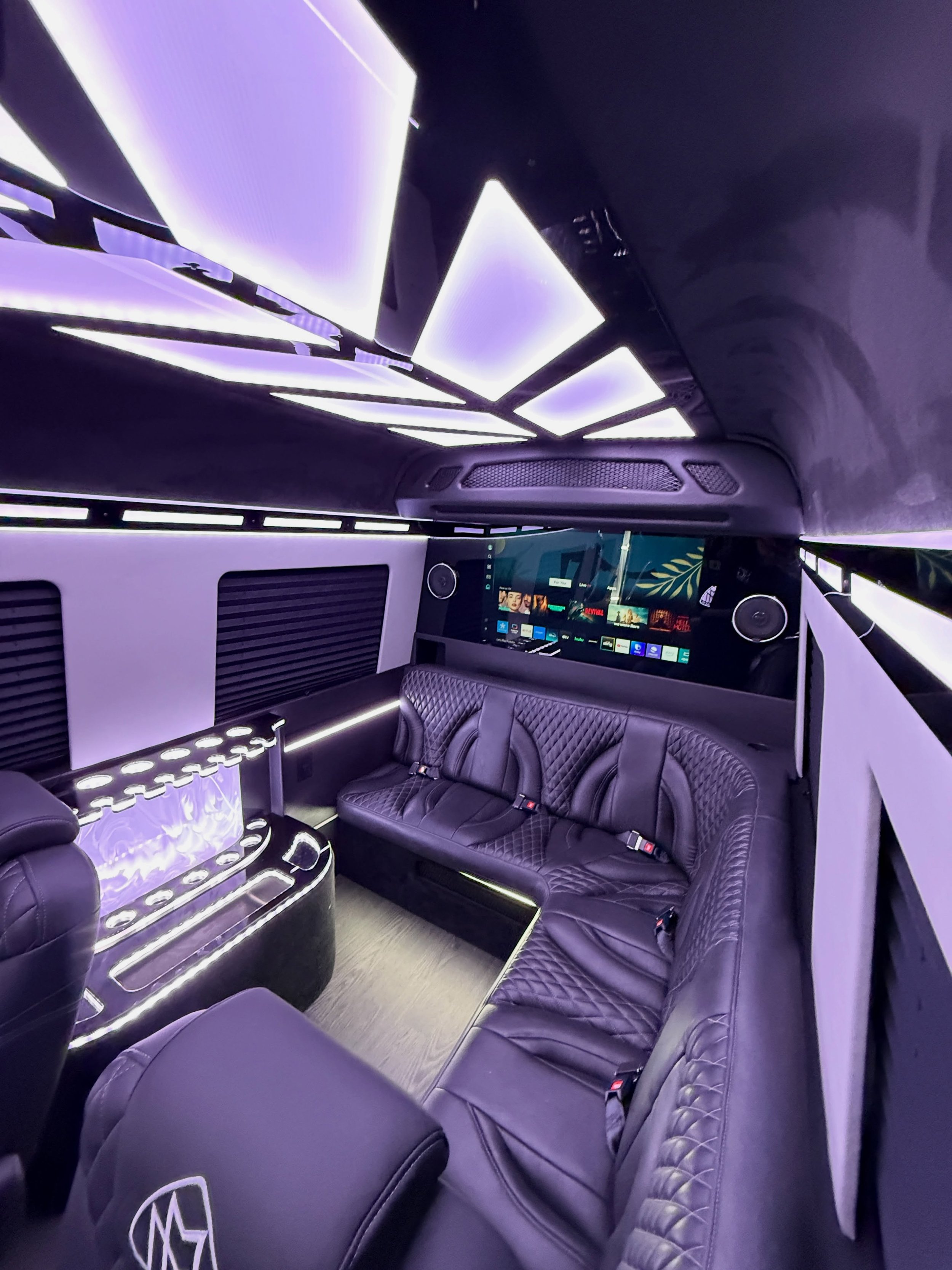 The only available CEO-style Mercedes Sprinter in production.
Built for business. Built to stand out. Claim it before someone else does.

DM us to lock it in.

#MercedesSprinter #ExecutiveSprinter #LuxuryVan #CustomSprinter #CEOTransport