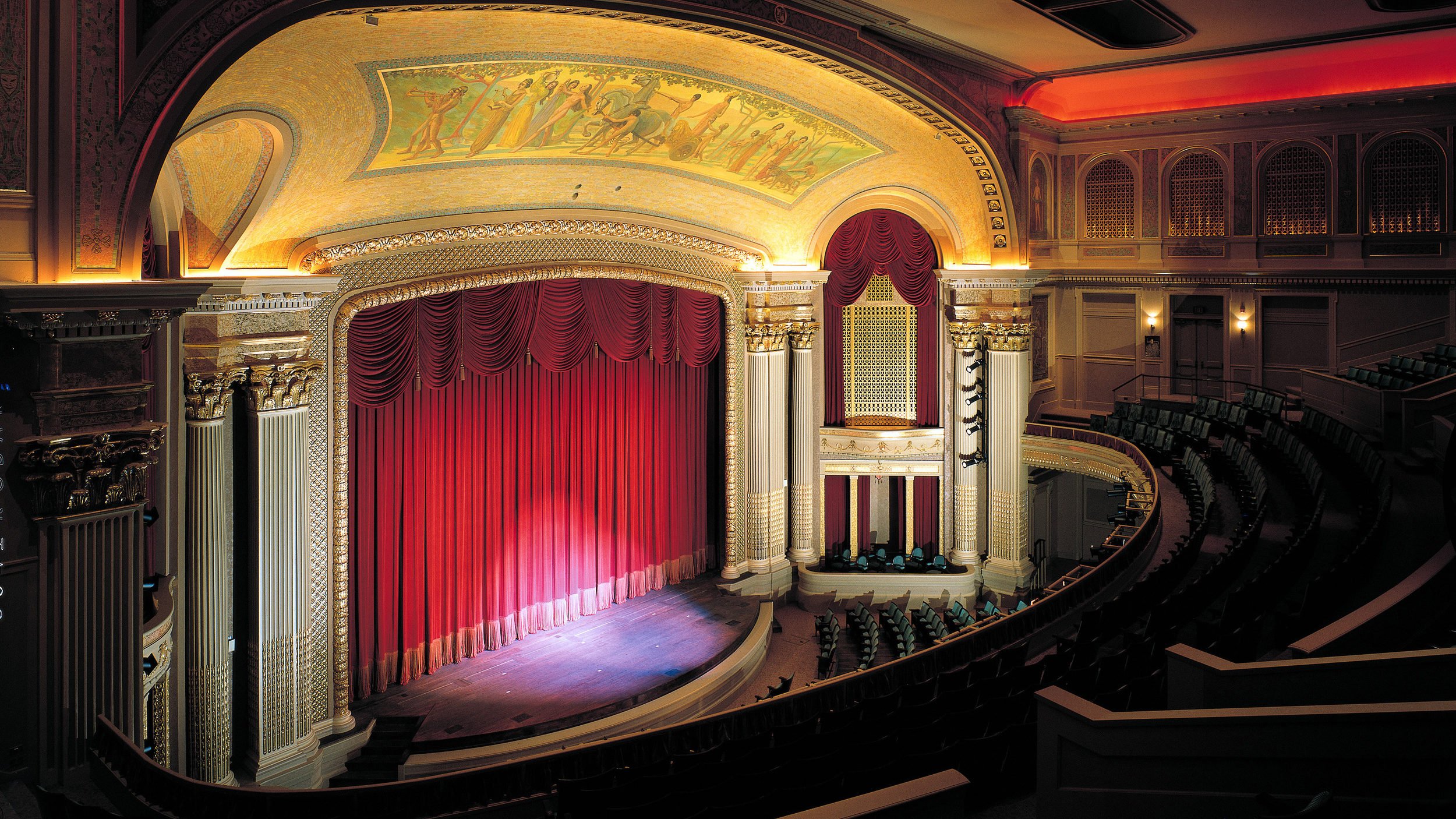 Steinberg-Hart_Hawaii-Theatre-Center_David-Franzen-5-aspect-ratio-16-9.jpg