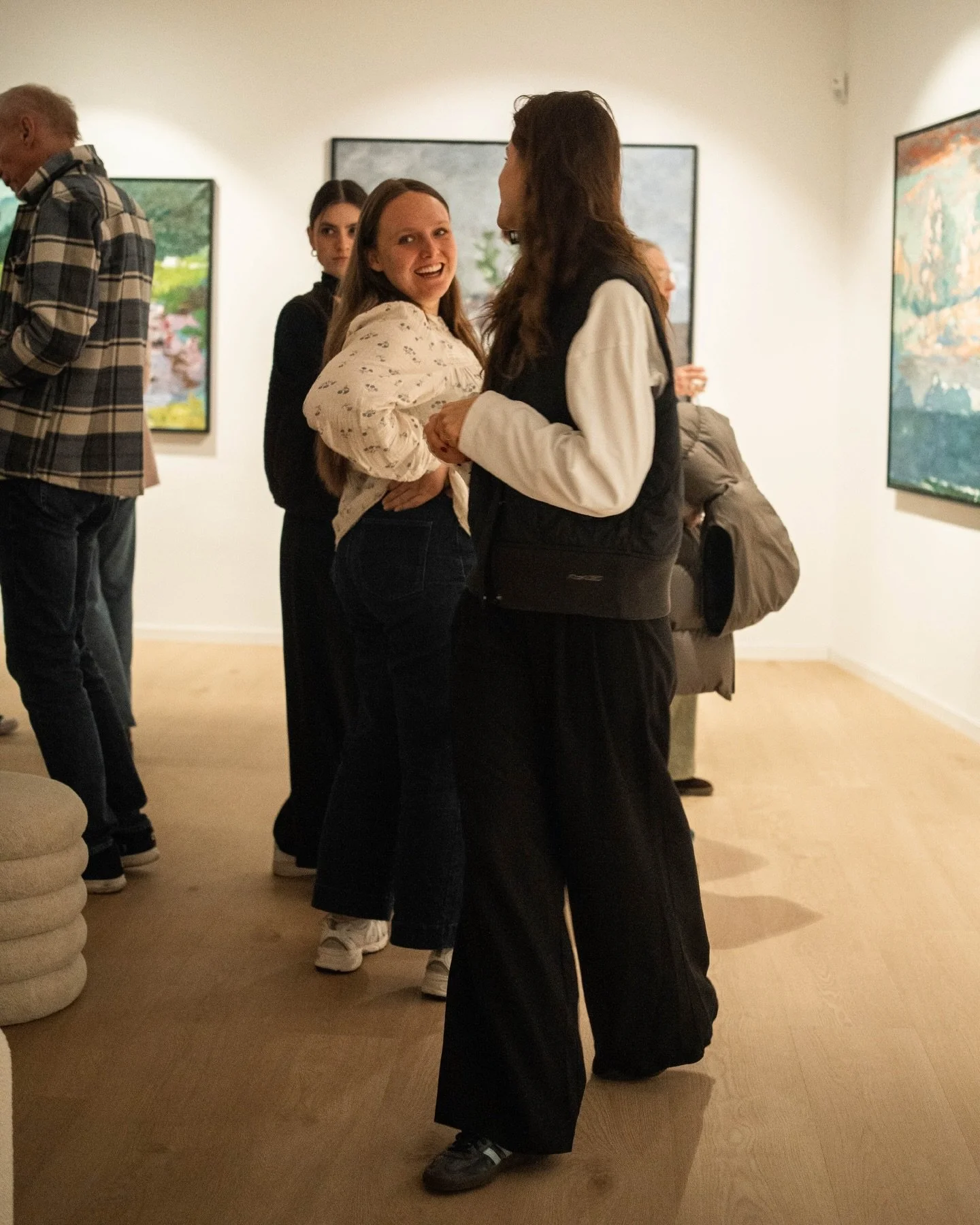 Magisk kveld p&aring; Forum!
Sara Elisabeth Tunheim sin utstilling str&aring;ler i galleriet! Ta turen innom for &aring; se og oppleve

Photo: @kaiopititio