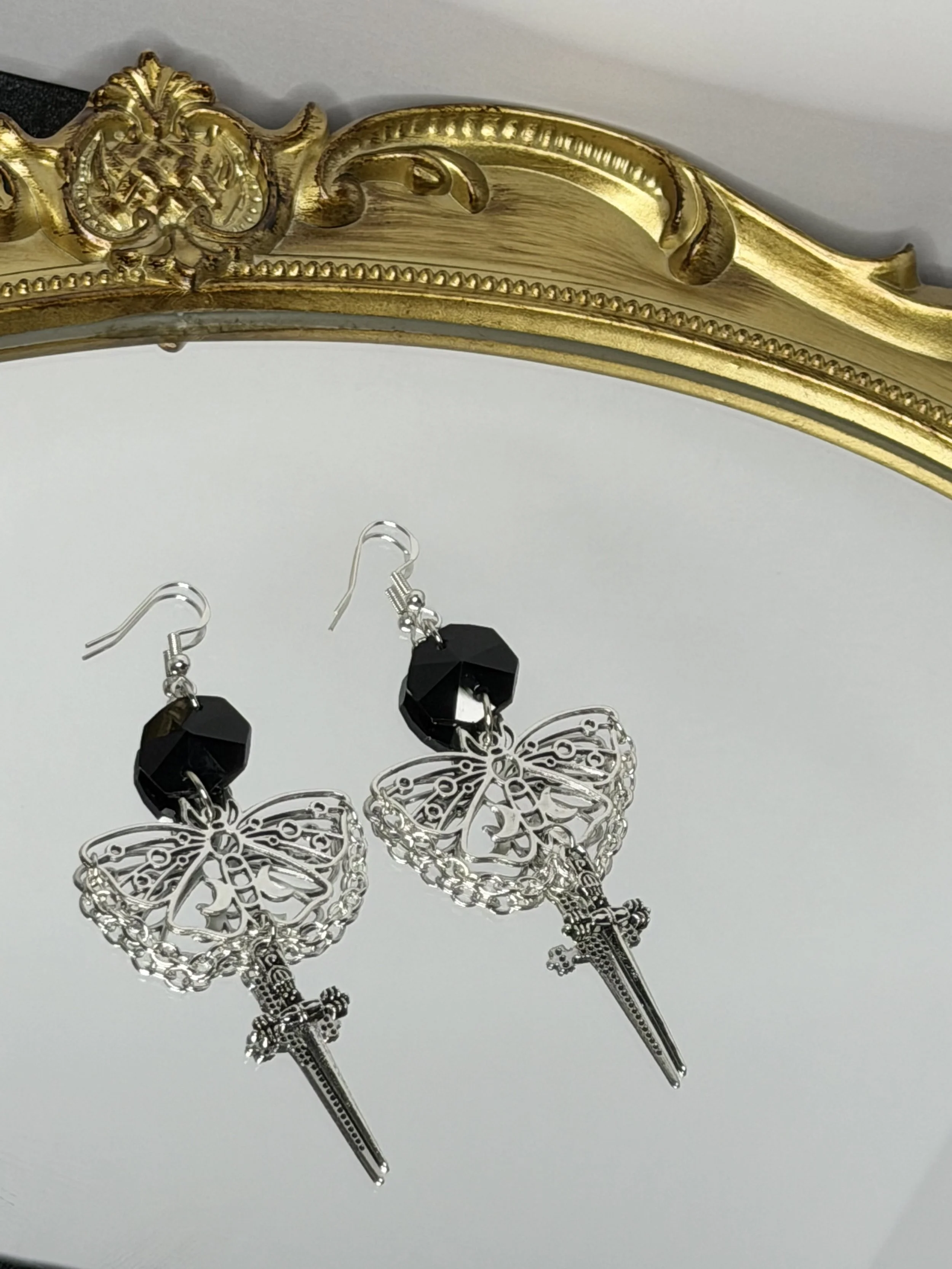 Oathkeeper Earrings