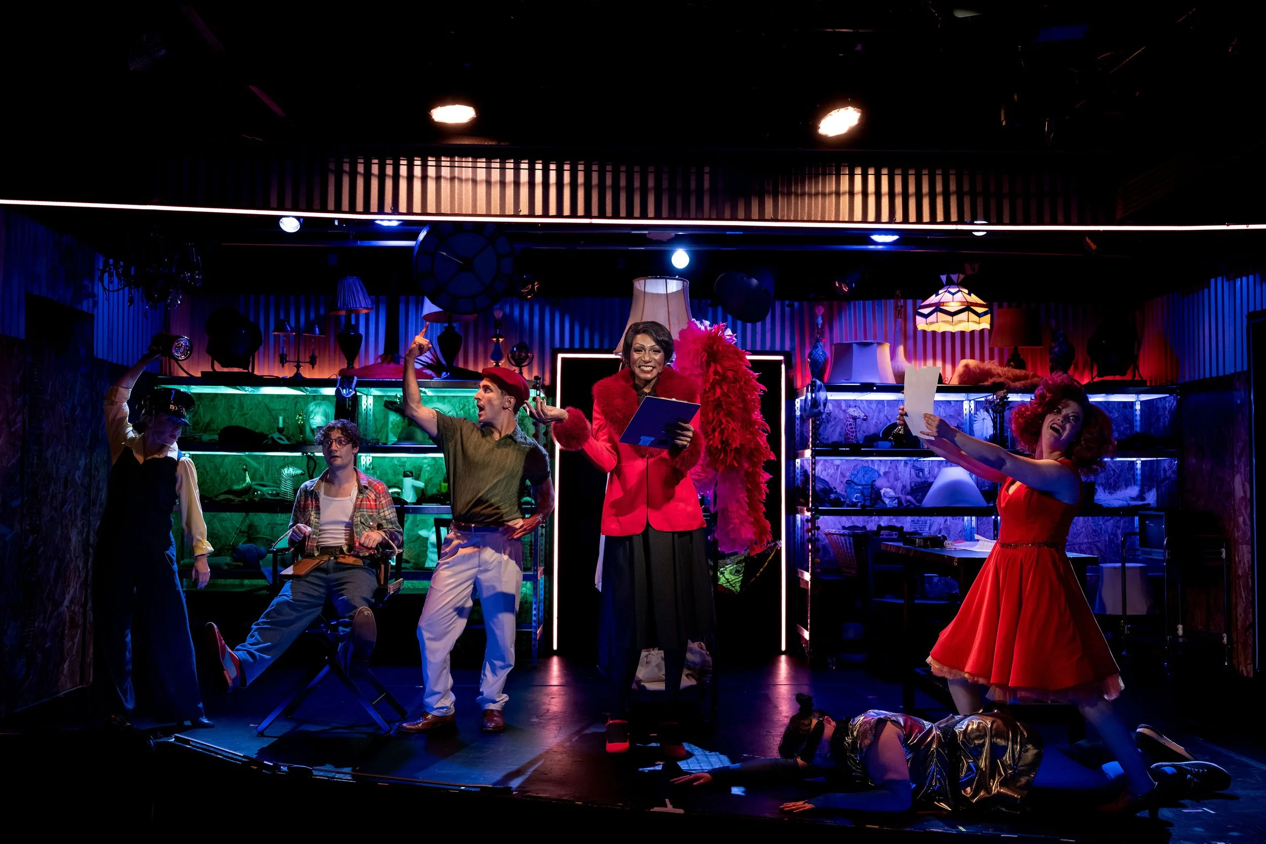 Full cast in Marlise!