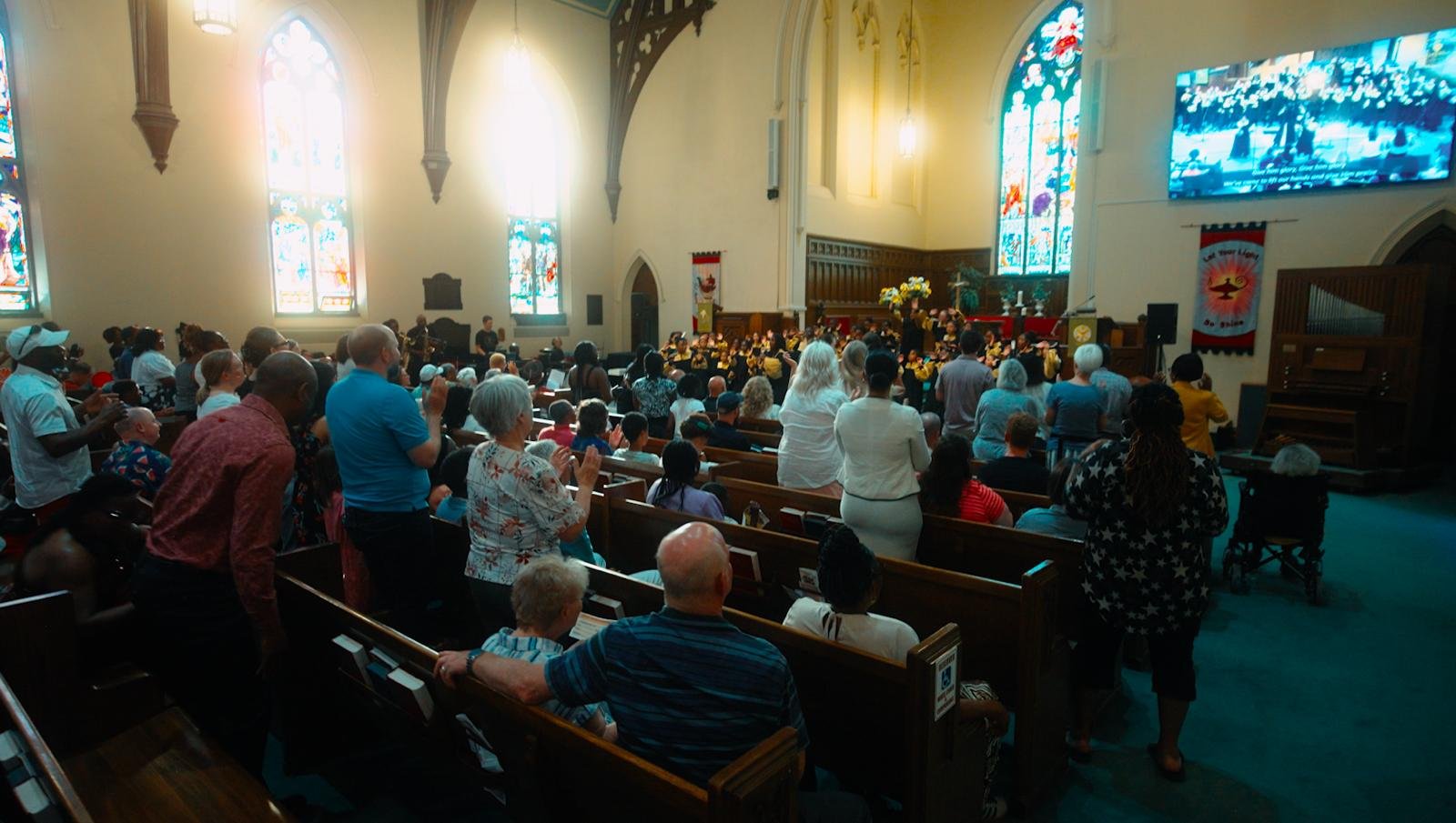 Crowd at event.jpeg