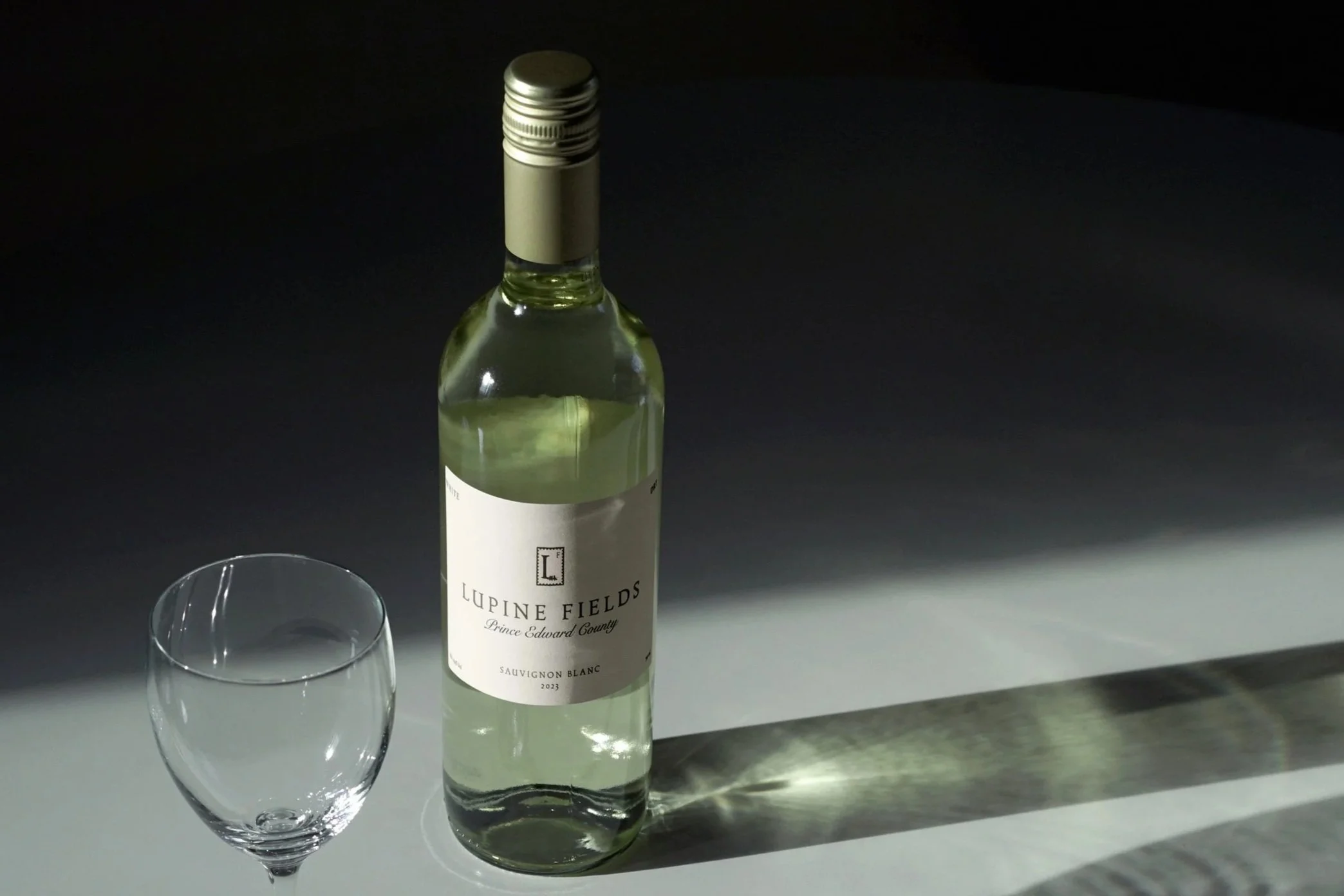 LF-WhiteWine-MU.jpg
