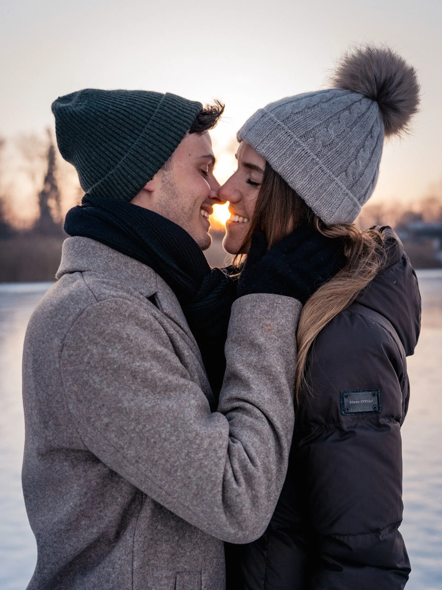 Winterwonderland in &Ouml;sterreich, deshalb nochmal ein throwback zu dem tollen Sonnenuntergang am Wallersee 🤍💛☀️ #couplephotographer #salzburgfotos #couplephotoshoot #paarshooting #paarfotografie