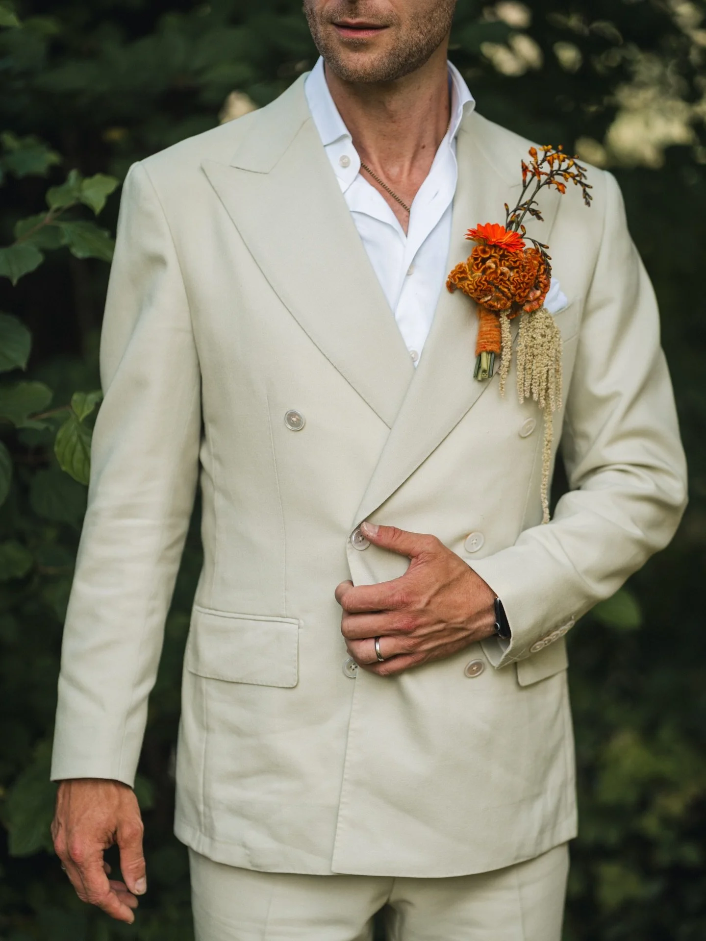 Wie aus dem Modekatalog 🙌🏼 🤵🏽&zwj;♂️#hochzeitsdetails #anzughochzeit #editorial #gaywedding #hochzeitsfotos