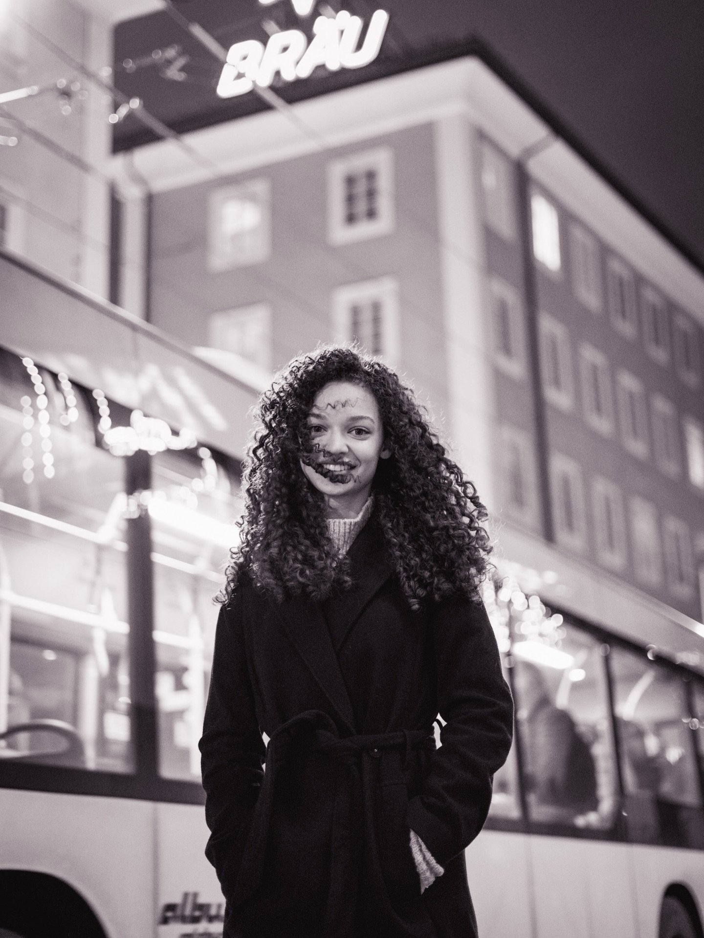 Salzburg City Fotos mit Elise 📸 🥳🙌🏼 #cityfotos #salzburg #photoshoot #girlpower #curlygirl
