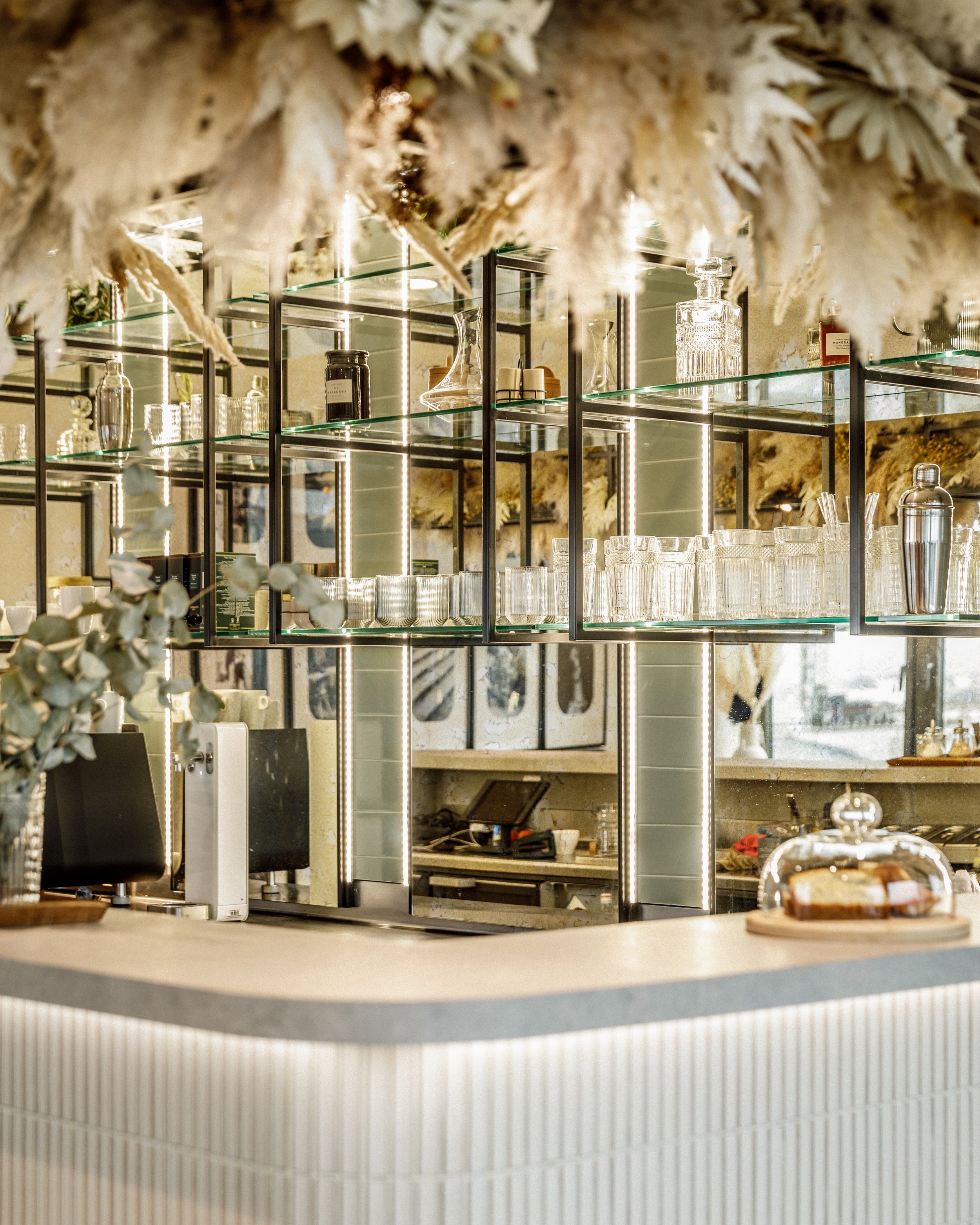 DESKEO - SOPI - LORD - DETAILS - 3.jpg