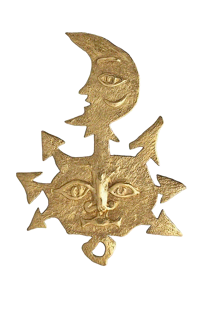 Metal pendant with a sun and moon face design, featuring two faces with human-like eyes, noses, and mouths, and pointed rays extending outward.