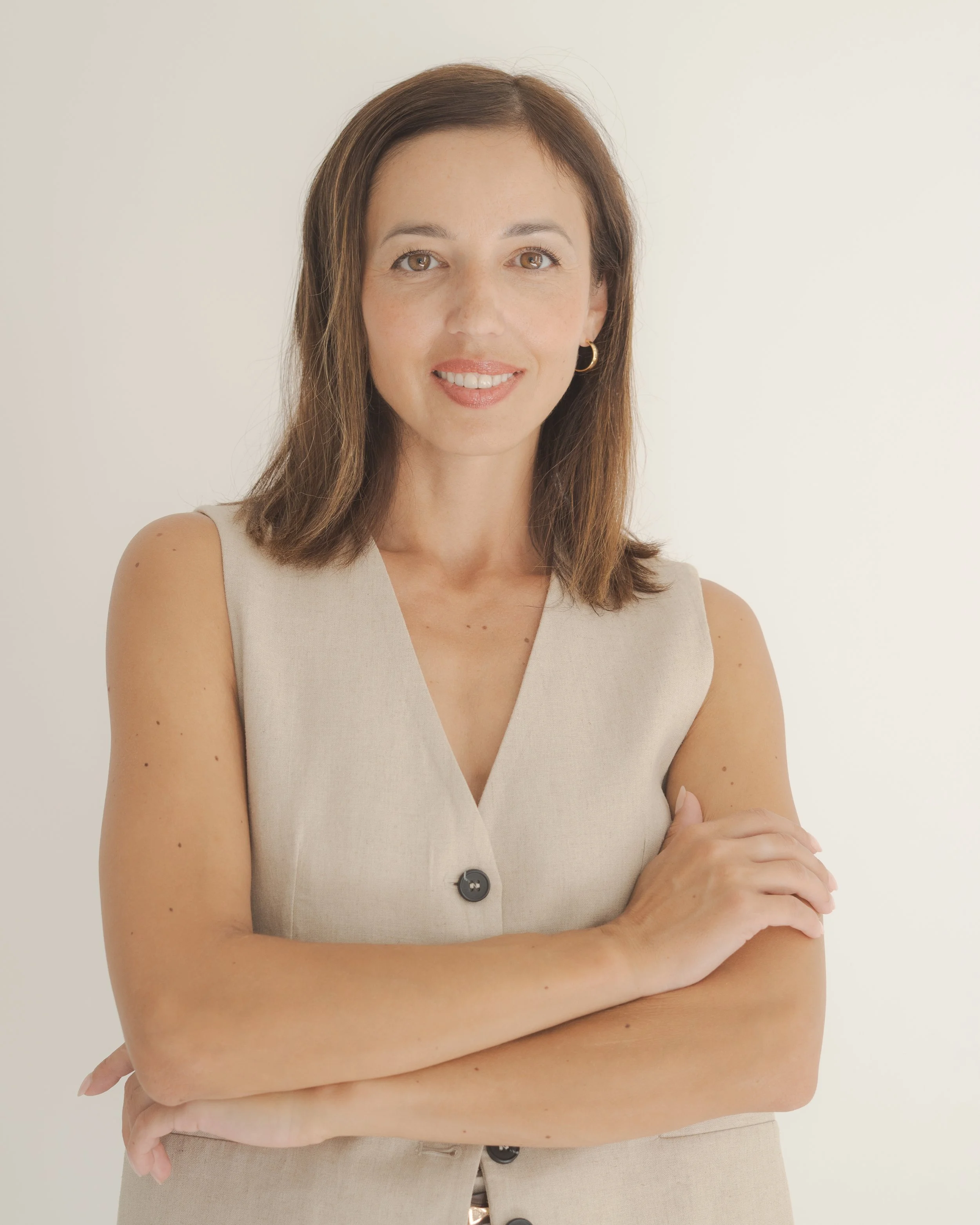 Valeria Makara-Howe, personal stylist offering in-home and virtual styling services in Norfolk