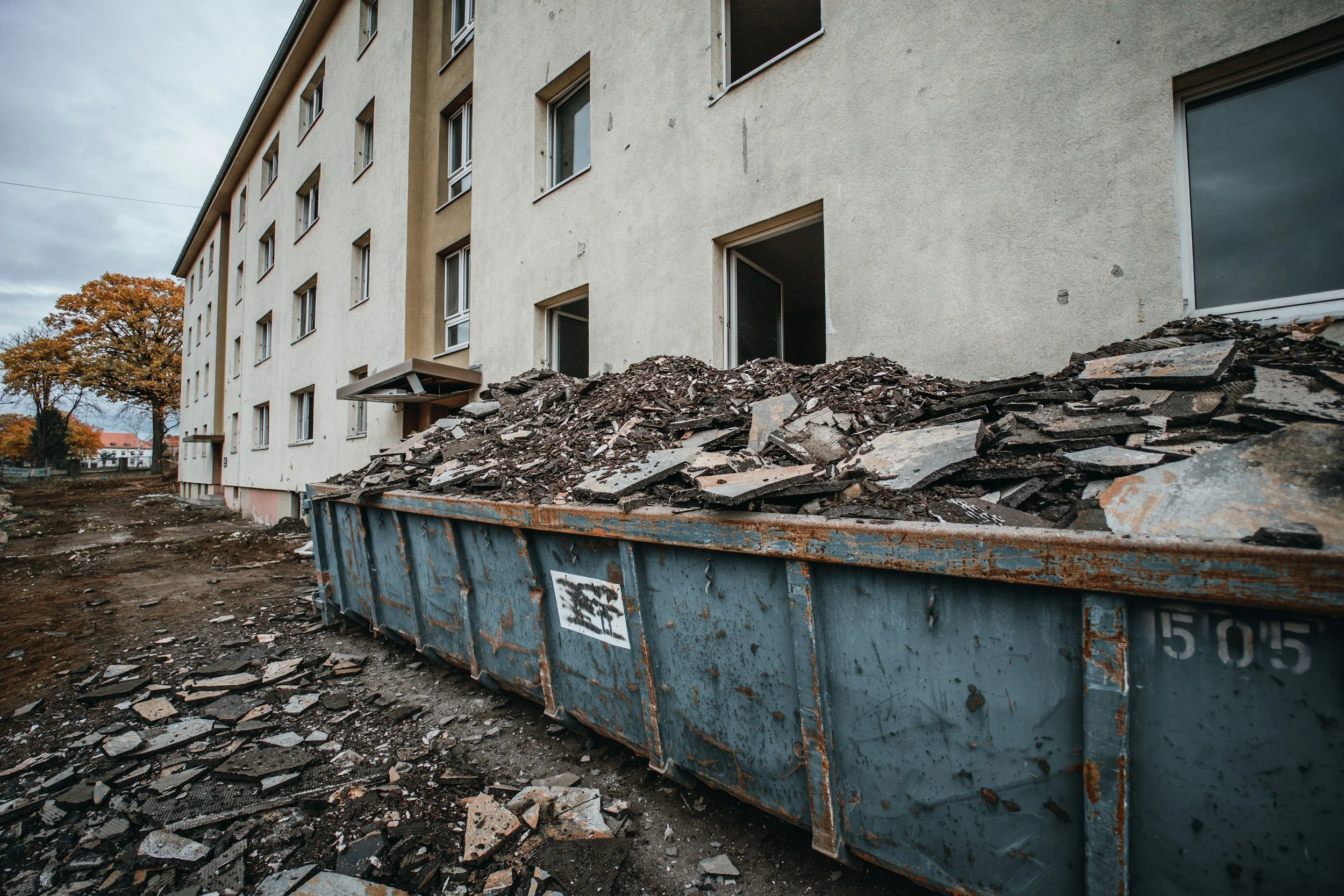 Šiukšlių ir statybinių šiukšlių išvežimas, visi utilizacijos darbai Vilniuje