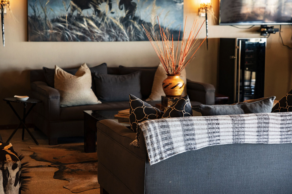Umzolozolo Private Safari Lodge