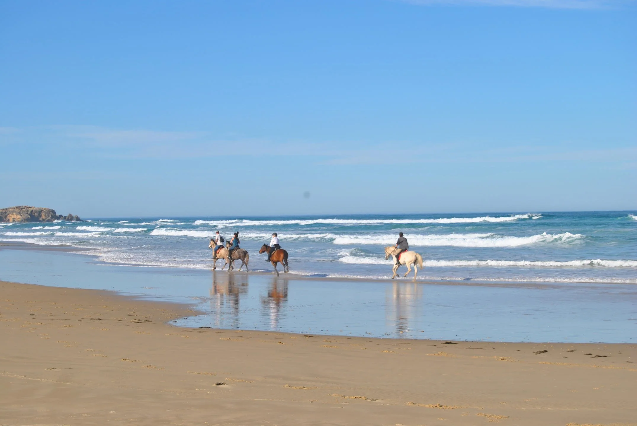Activities Horse riding on the beach.jpg
