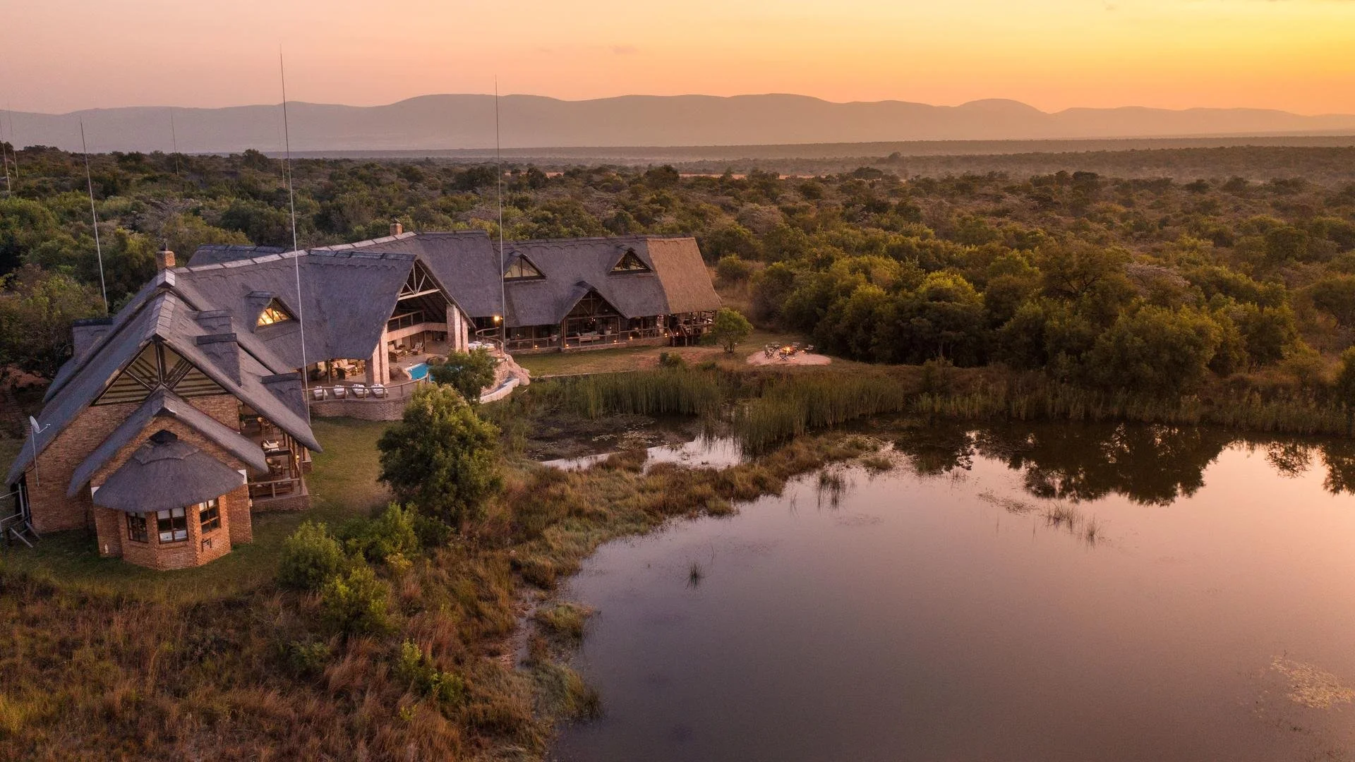 1._signature_-_kingfisher_villa_aerial2.jpg