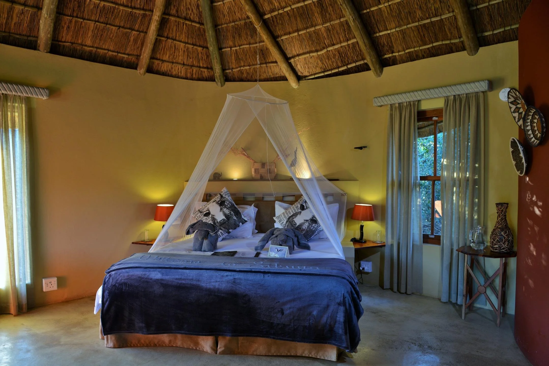 sgr_-_bush_lodge_suite_interior_11.jpg