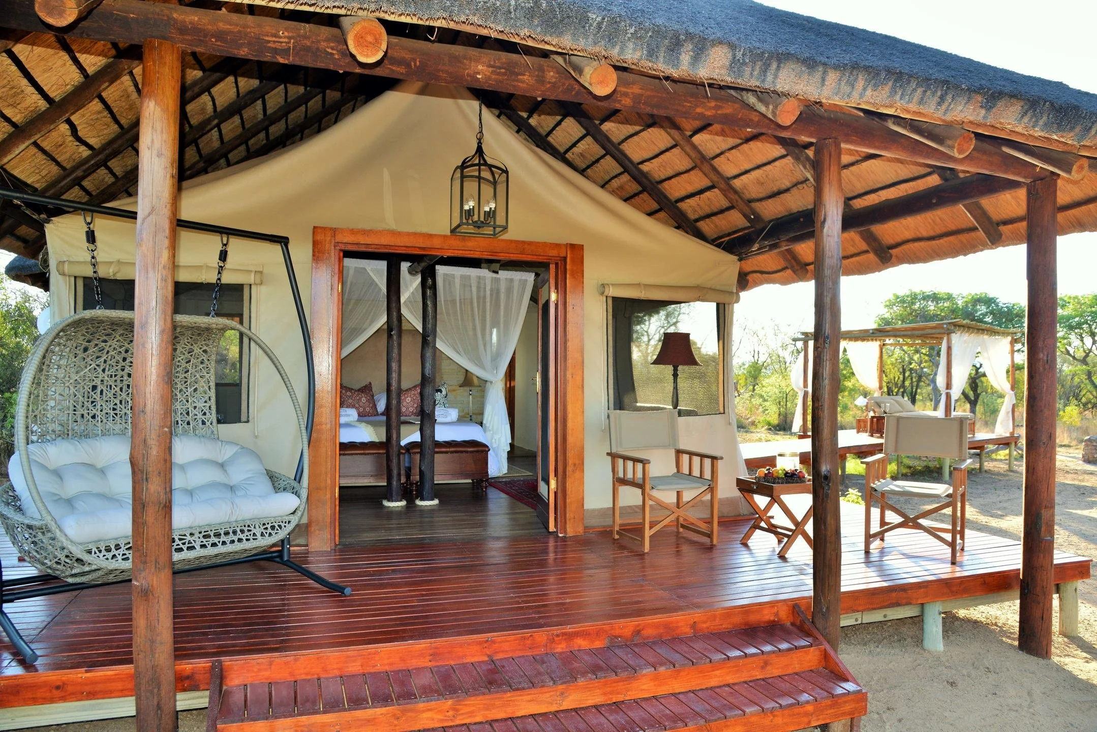 17631080795673--signature-image---safari-plains---luxury-suite-entrance.JPG