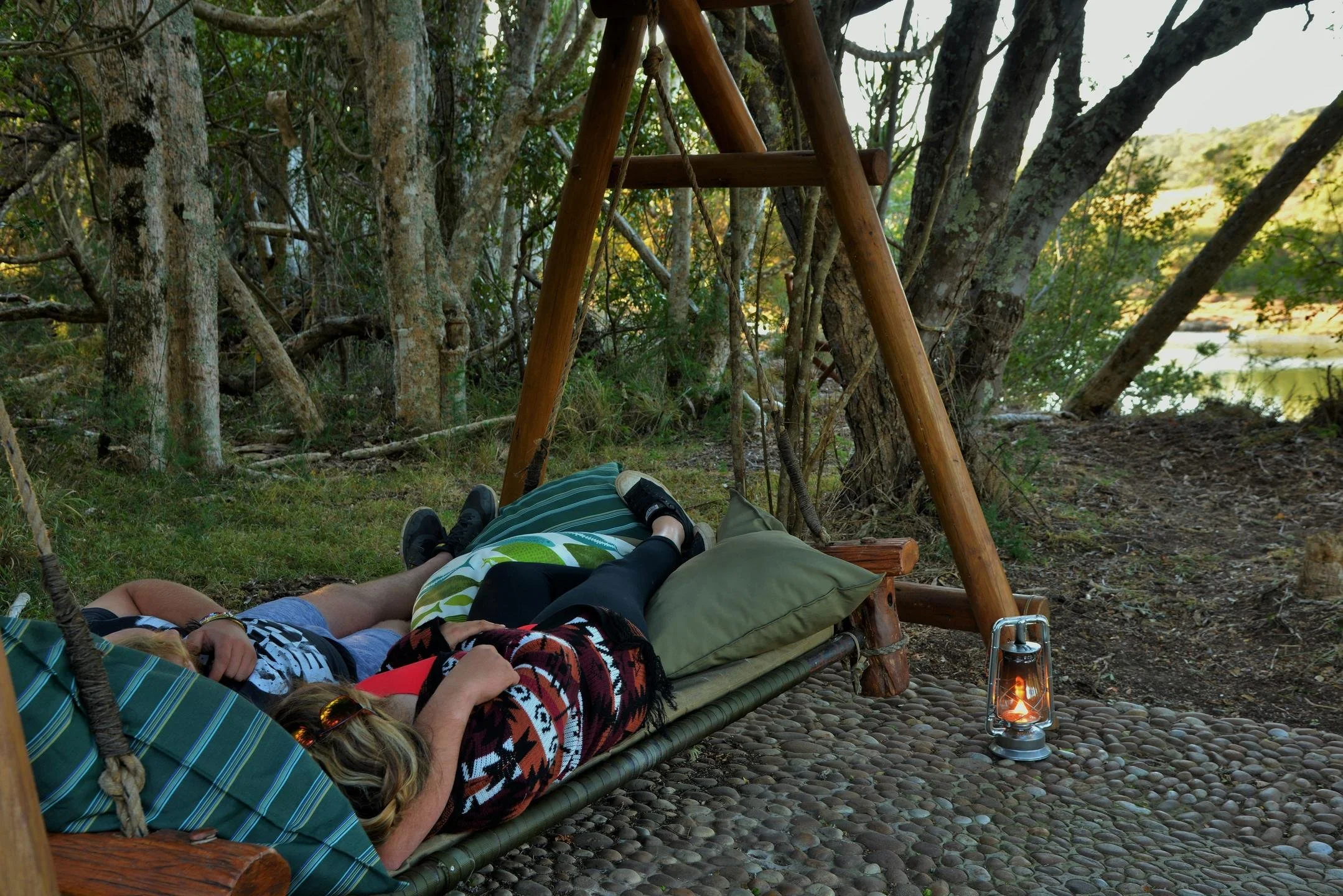 Forest Camp Swing bench .jpg