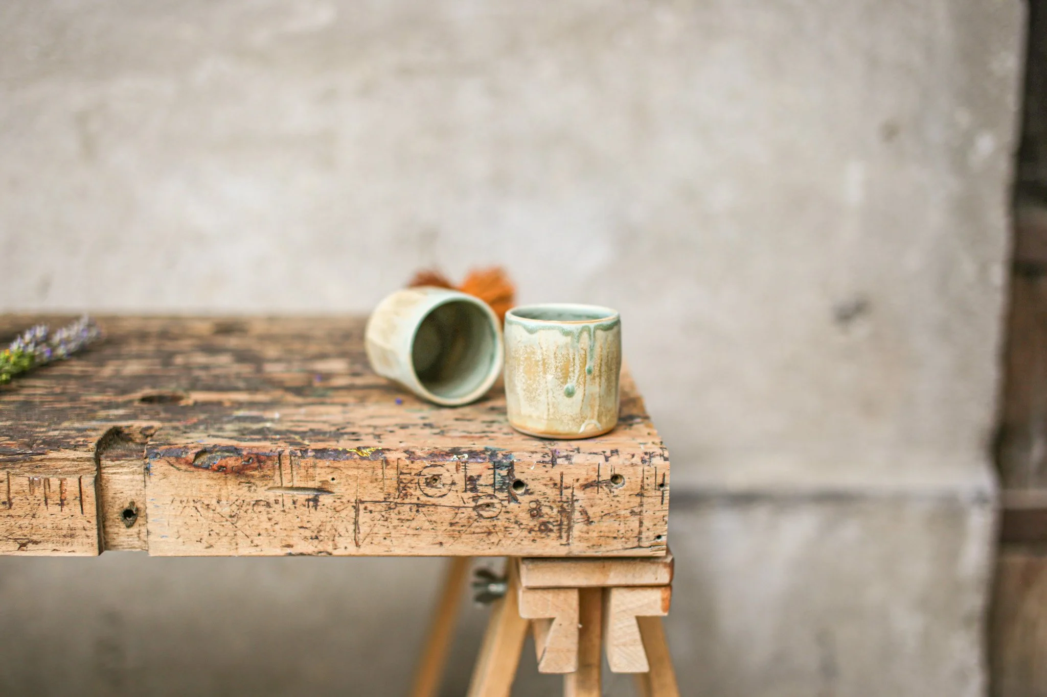 Tumbler — Spring Green, Peeled Carving