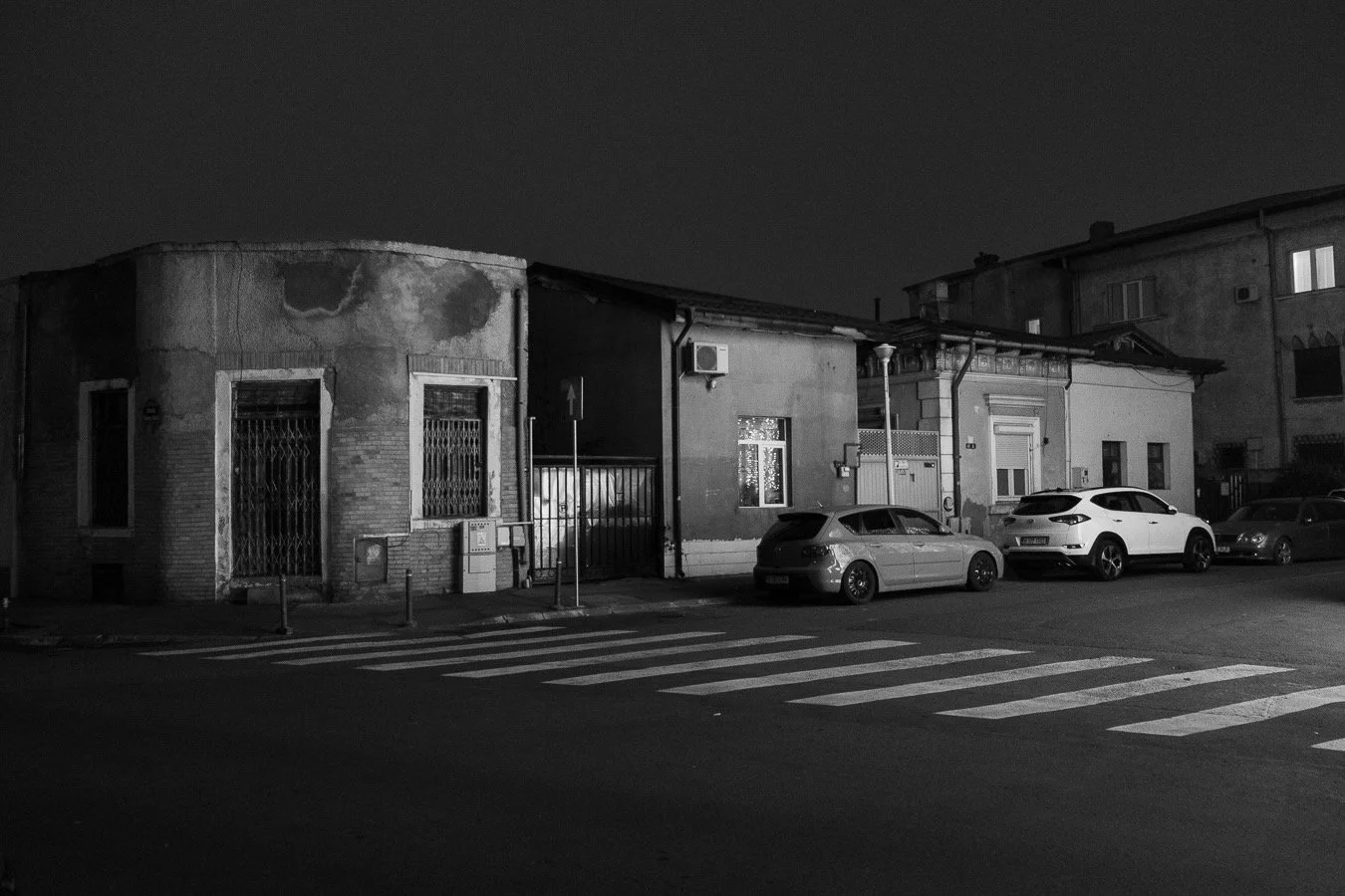 Bucharest-BW-night-20251223—1.jpeg