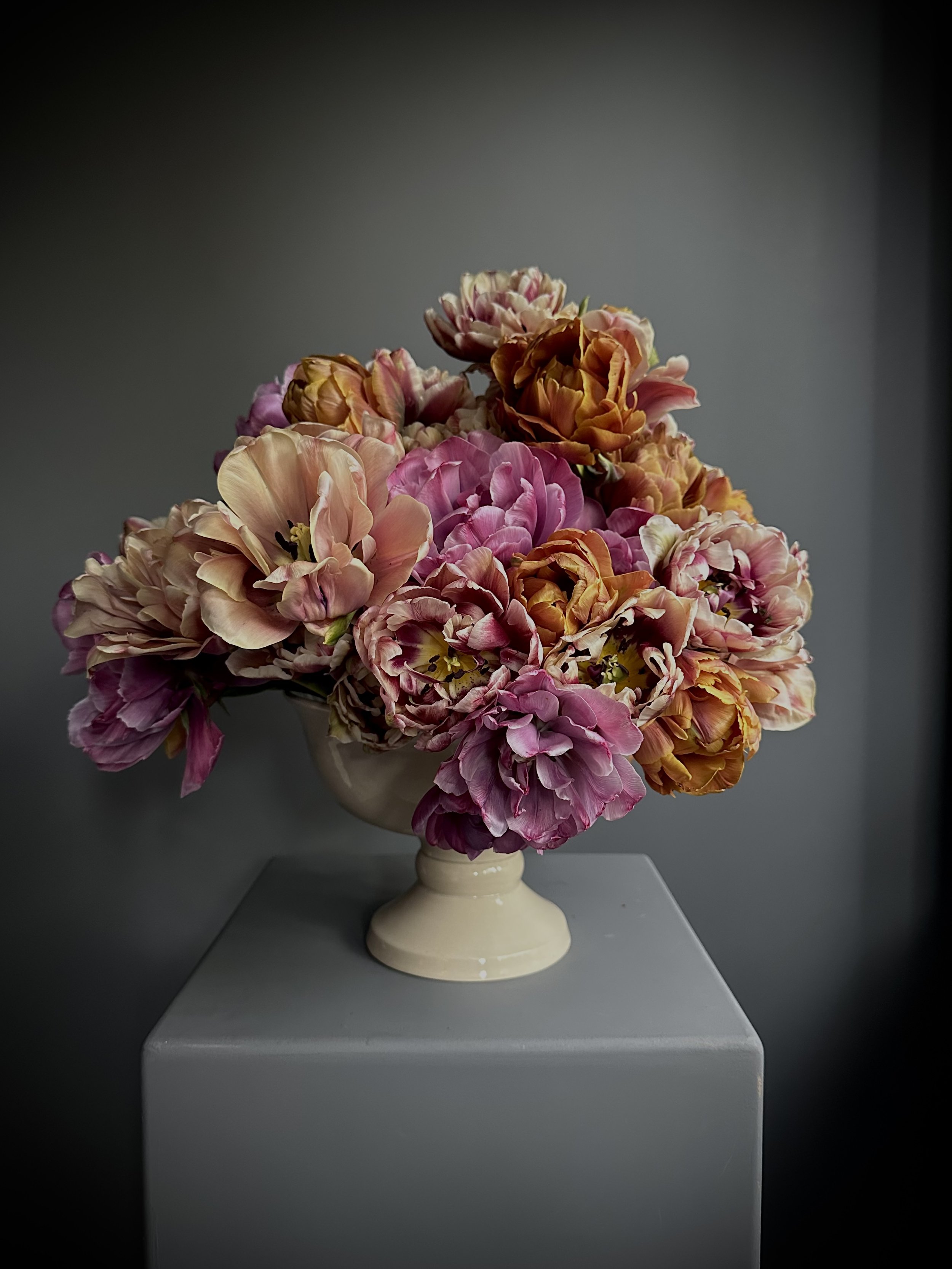 Statement Tulip centrepiece design
