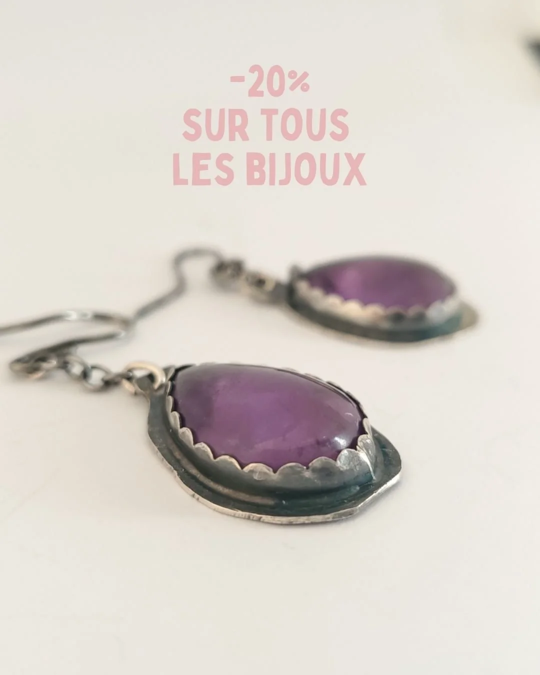 ☀️✨ SOLDES D'&Eacute;T&Eacute; ✨☀️

C'est le moment de vous faire plaisir ! 🌸

Profitez de -20 % sur tous mes bijoux de cr&eacute;ation artisanale dans la jolie boutique @epatetvous 

Des pi&egrave;ces uniques, imagin&eacute;es et r&eacute;alis&eacu