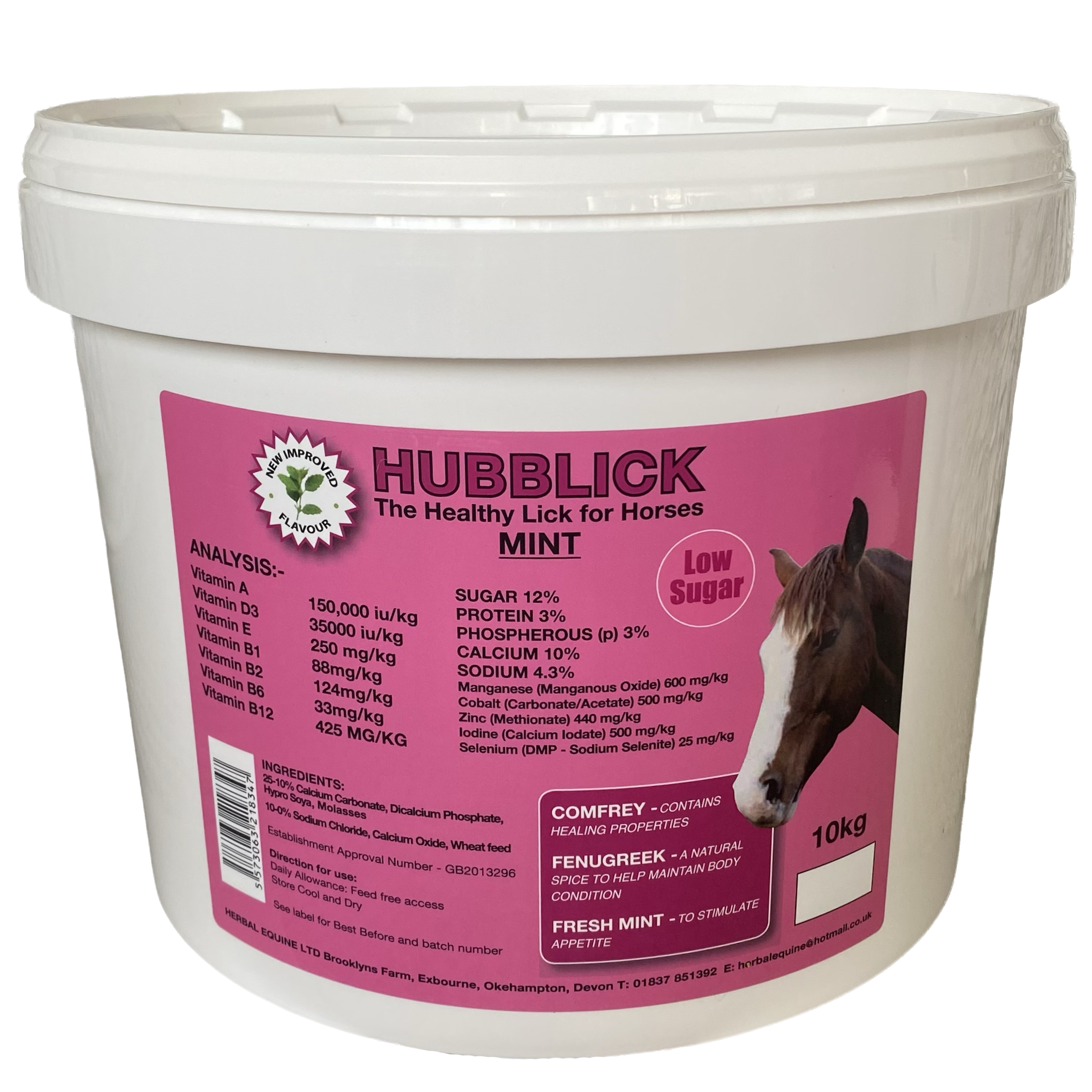 White bucket labeled 'HUBBLICK The Healthy Lick for Horses MINT Low Sugar' with a picture of a horse and information about ingredients and analysis.