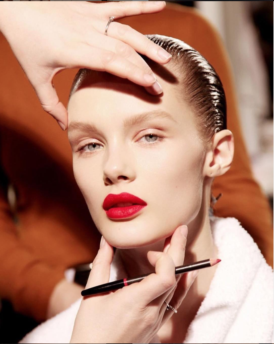 Backstage at alexandermcqueen. Makeup designed by genius Lucia Pieroni applied by Lois