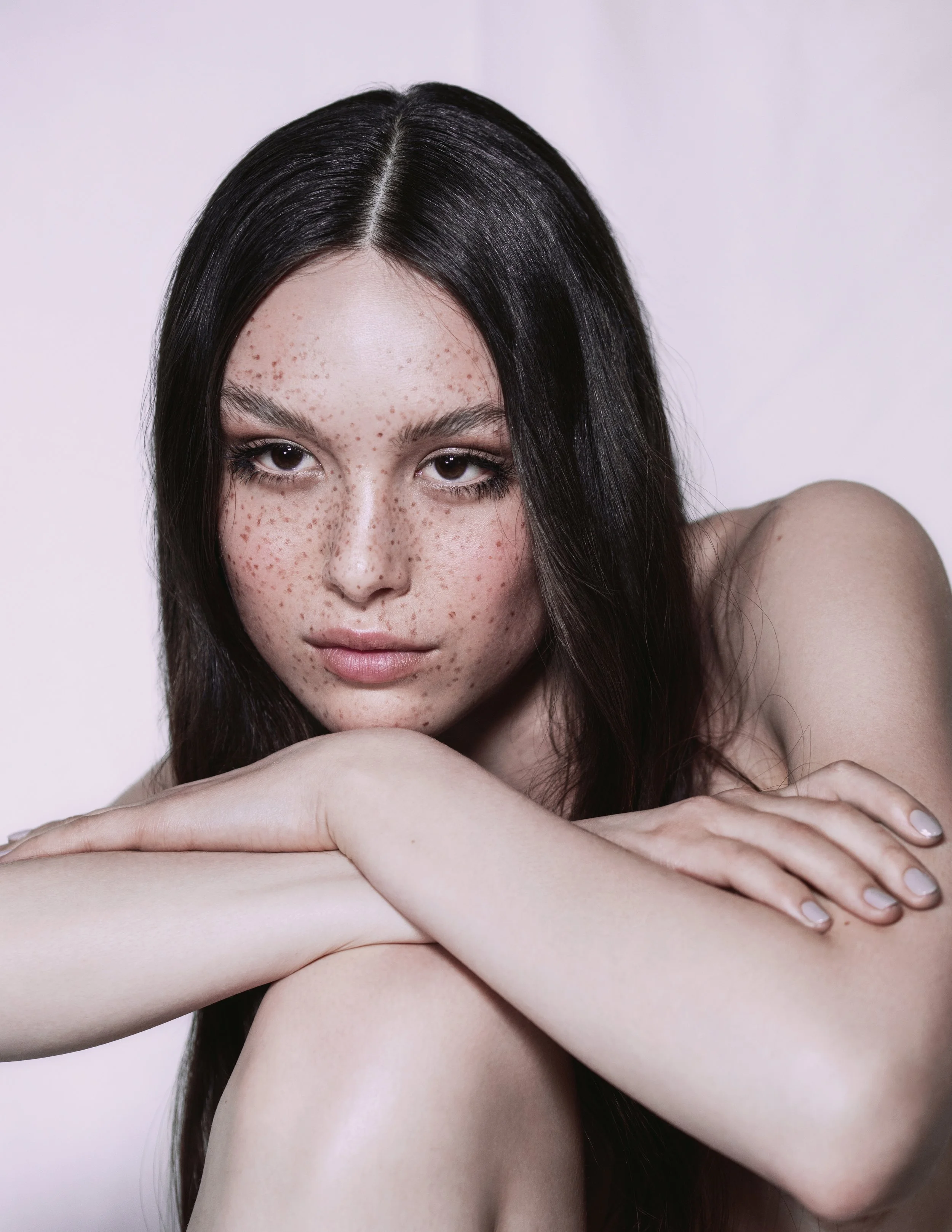  Photographer:  Marina Dean-Francis   Published in Cosmopolitan Hong Kong  Makeup:  Lisa Caldognetto   Hair:  Jessica Singer   Nails:  Emma Thorne   Postproduction:  Mdf retouching   Lisa Caldognetto editorial makeup artist portfolio. Hair on request