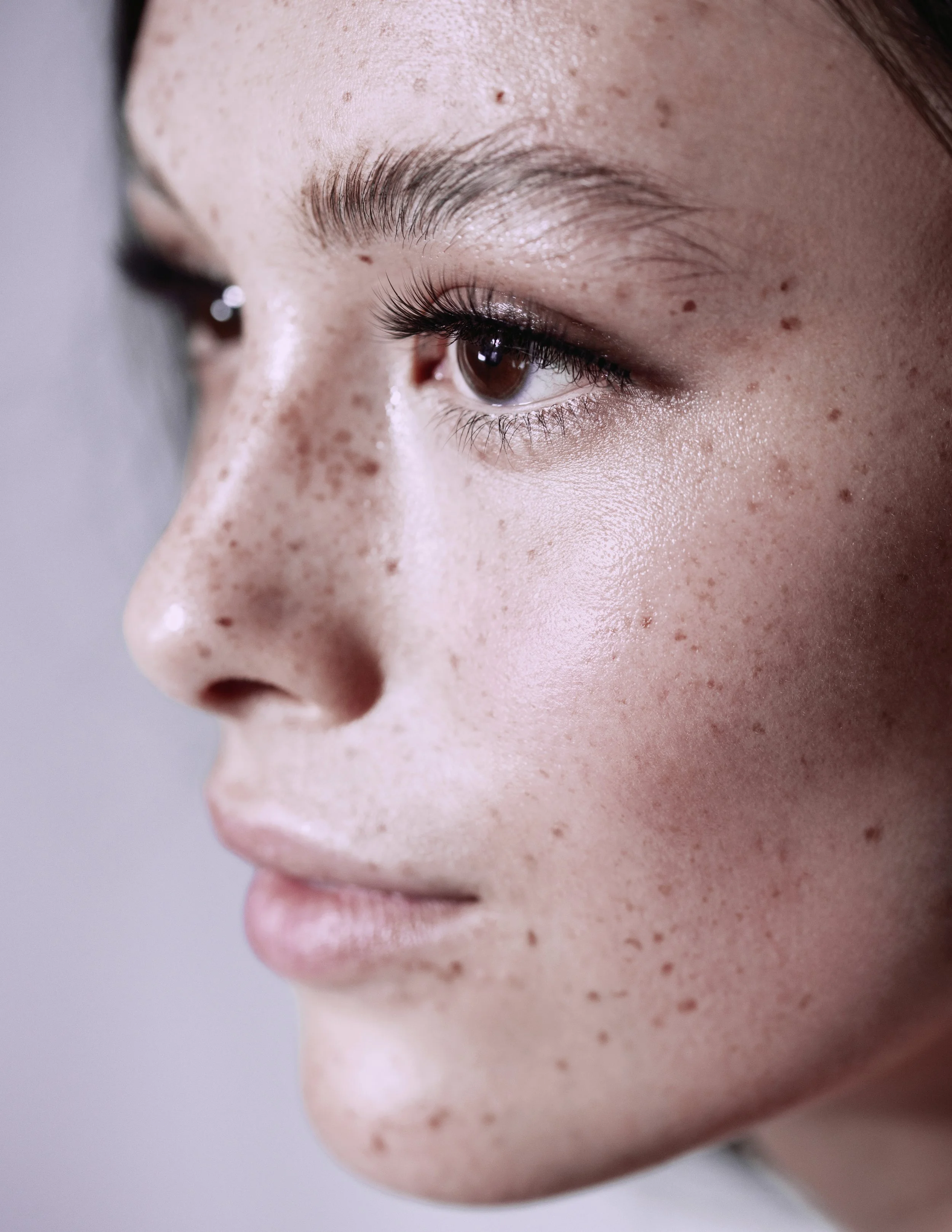  Photographer:  Marina Dean-Francis   Published in Cosmopolitan Hong Kong  Makeup:  Lisa Caldognetto   Hair: Janine Marino  Nails:  Emma Thorne   Postproduction:  Mdf retouching   Lisa Caldognetto editorial makeup artist portfolio. Hair on request. B