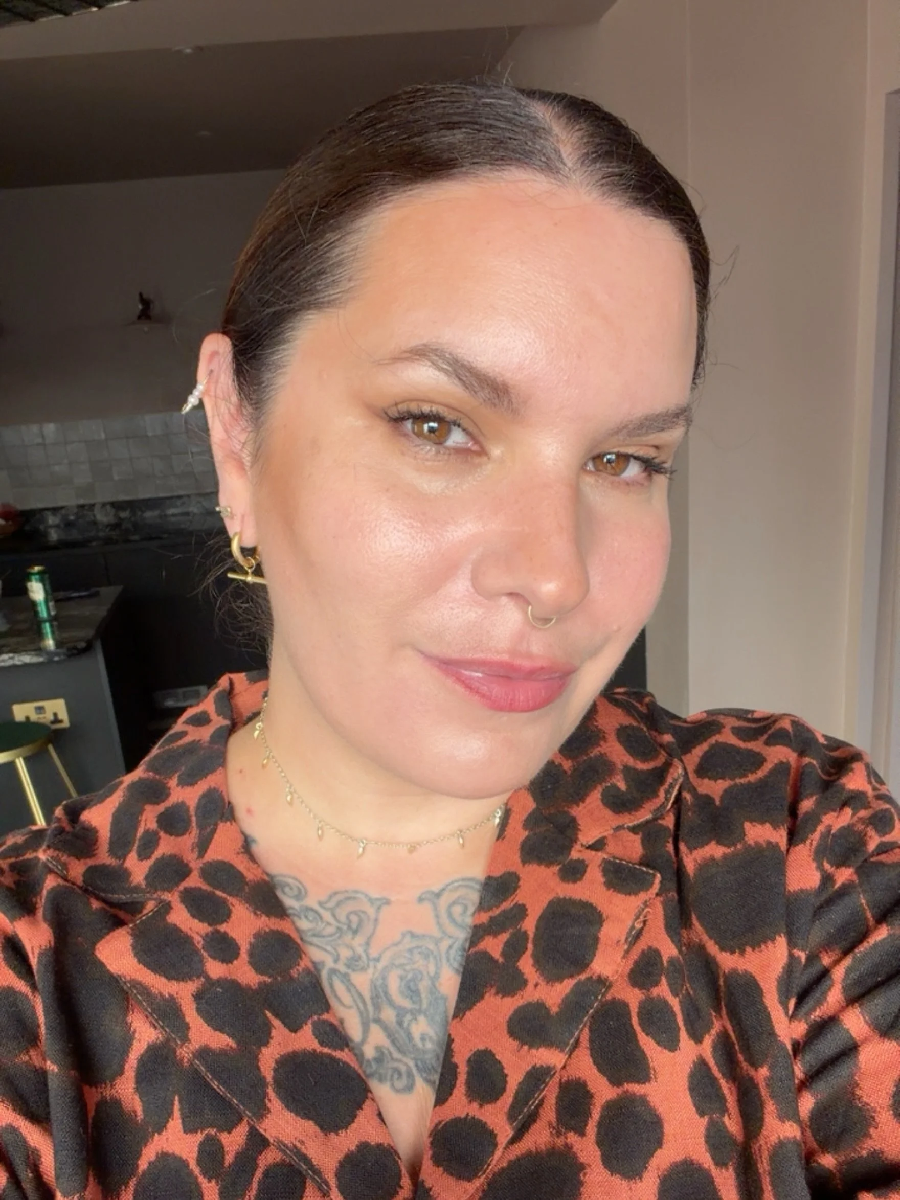 It&rsquo;s Leo season so let me reintroduce myself ♌️

Born August 14th. Leo to my core.

Lisa. Makeup artist. 20+ years in the industry.

I spent a decade as a Regional Trainer at MAC. I&rsquo;ve worked backstage at Fashion Week alongside Pat McGrat