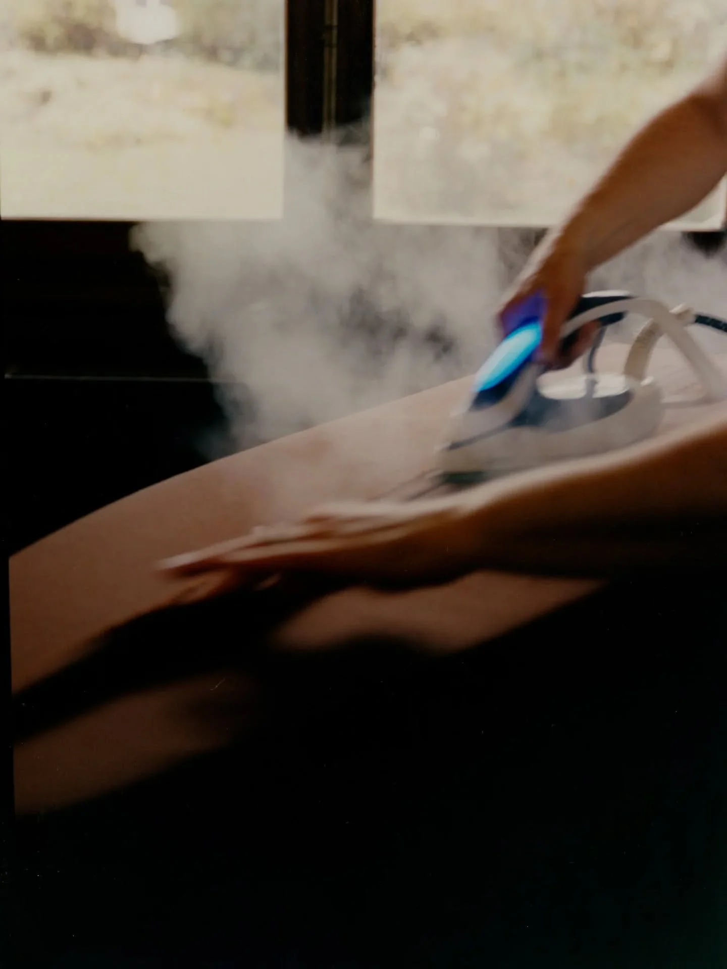 BTS with @yarncollective 
Seamstress @jeannelainemaison 

Shot on 120 film and printed by hand at @rapideye.darkroom